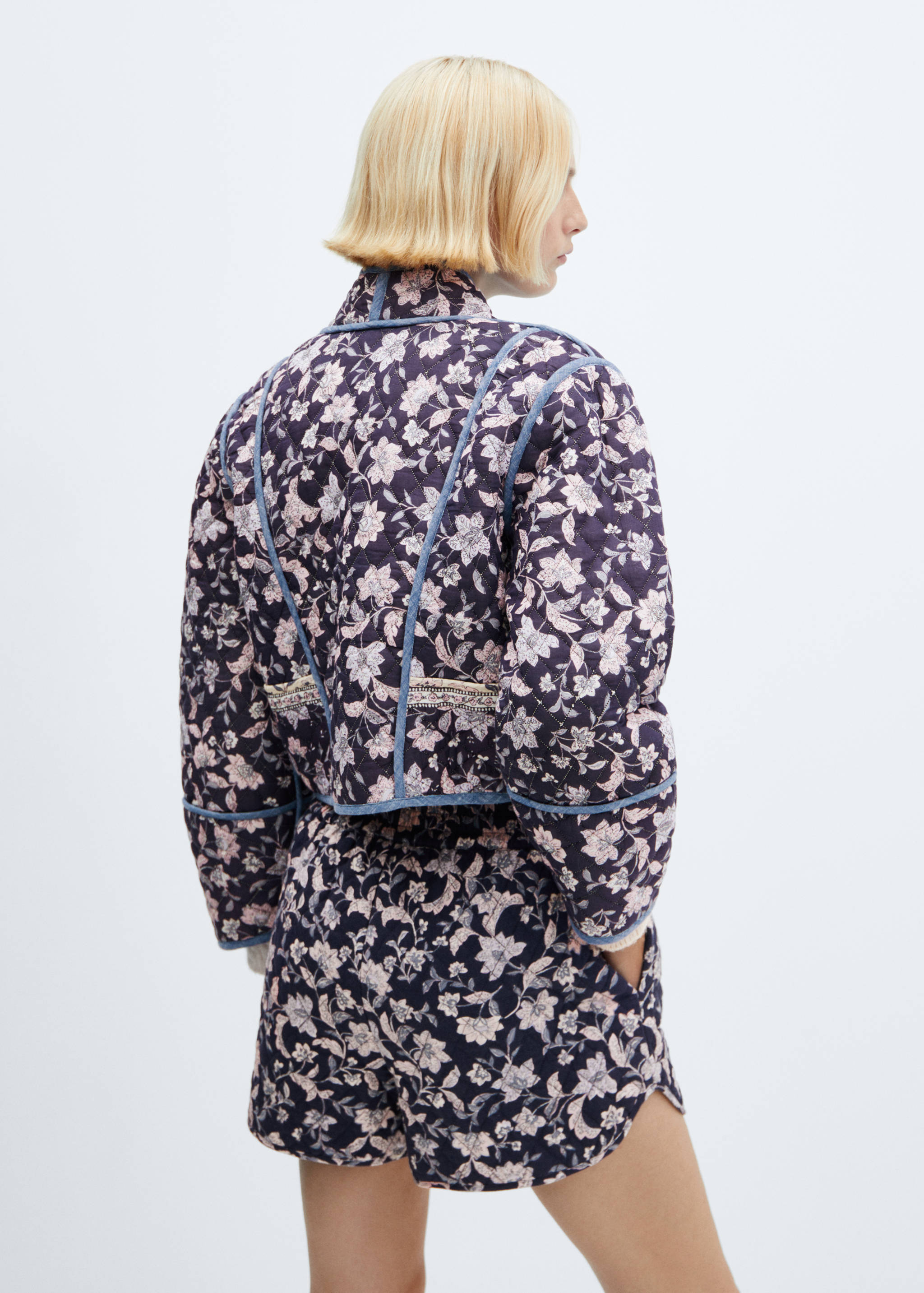 Quilted reversible jacket - Reverse of the article