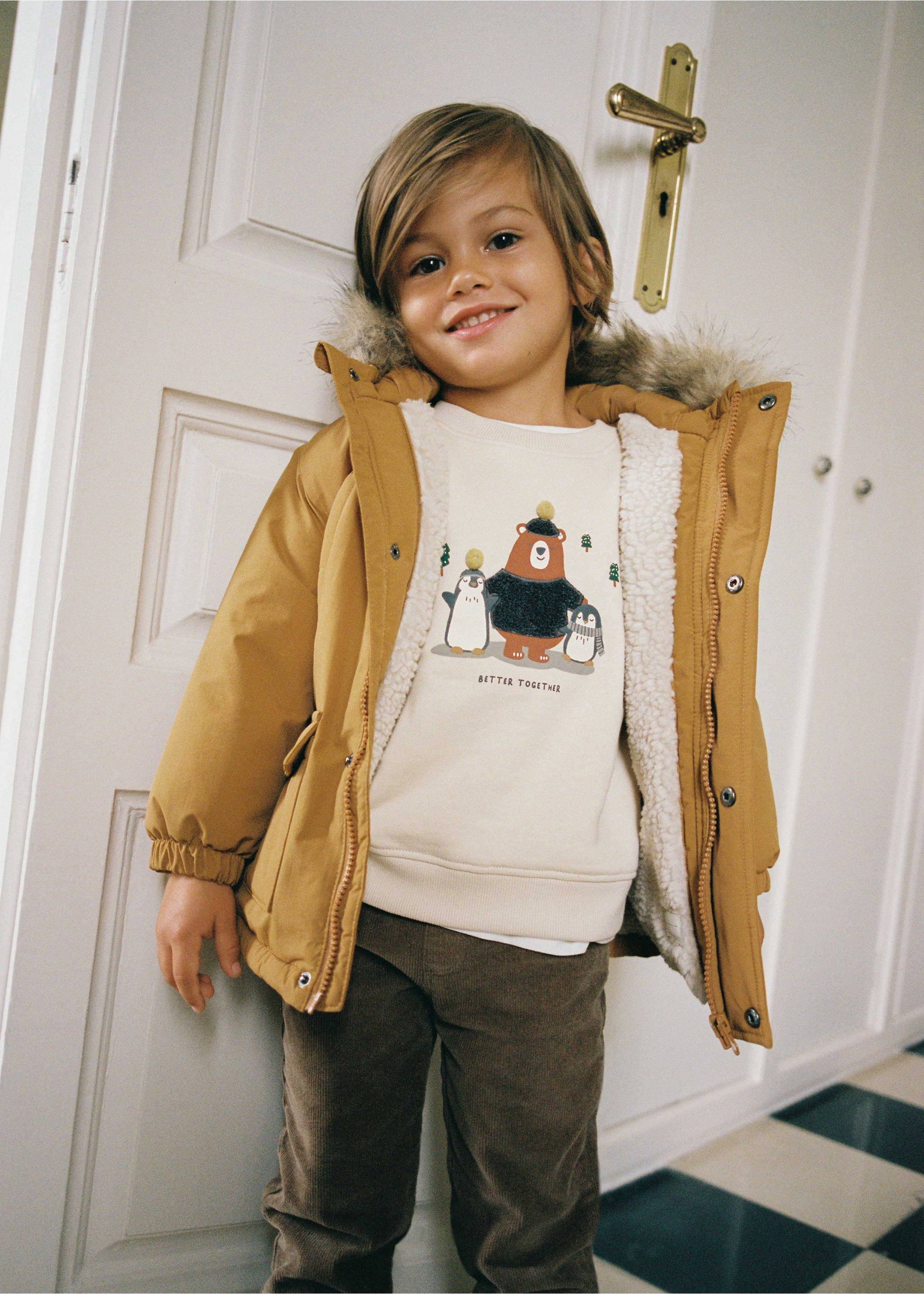 Puffer coat with fur-effect hood - Details of the article 5, Mustard. Ref: 57095976-00.