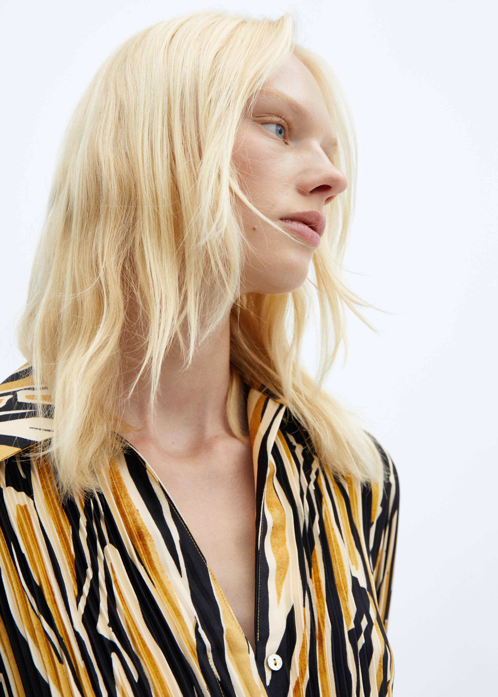 Printed shirt dress - Details of the article 3