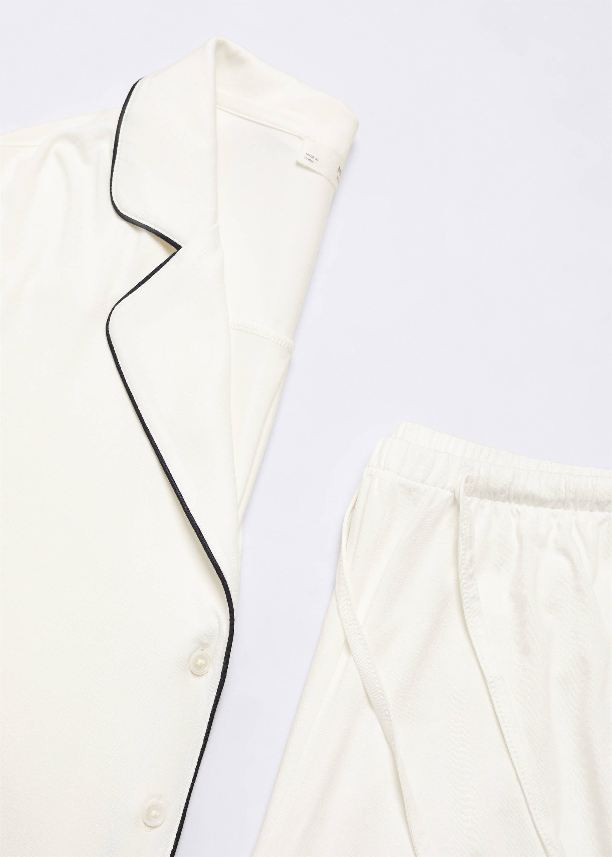Pyjama shirt with contrast piping - Details of the article 0