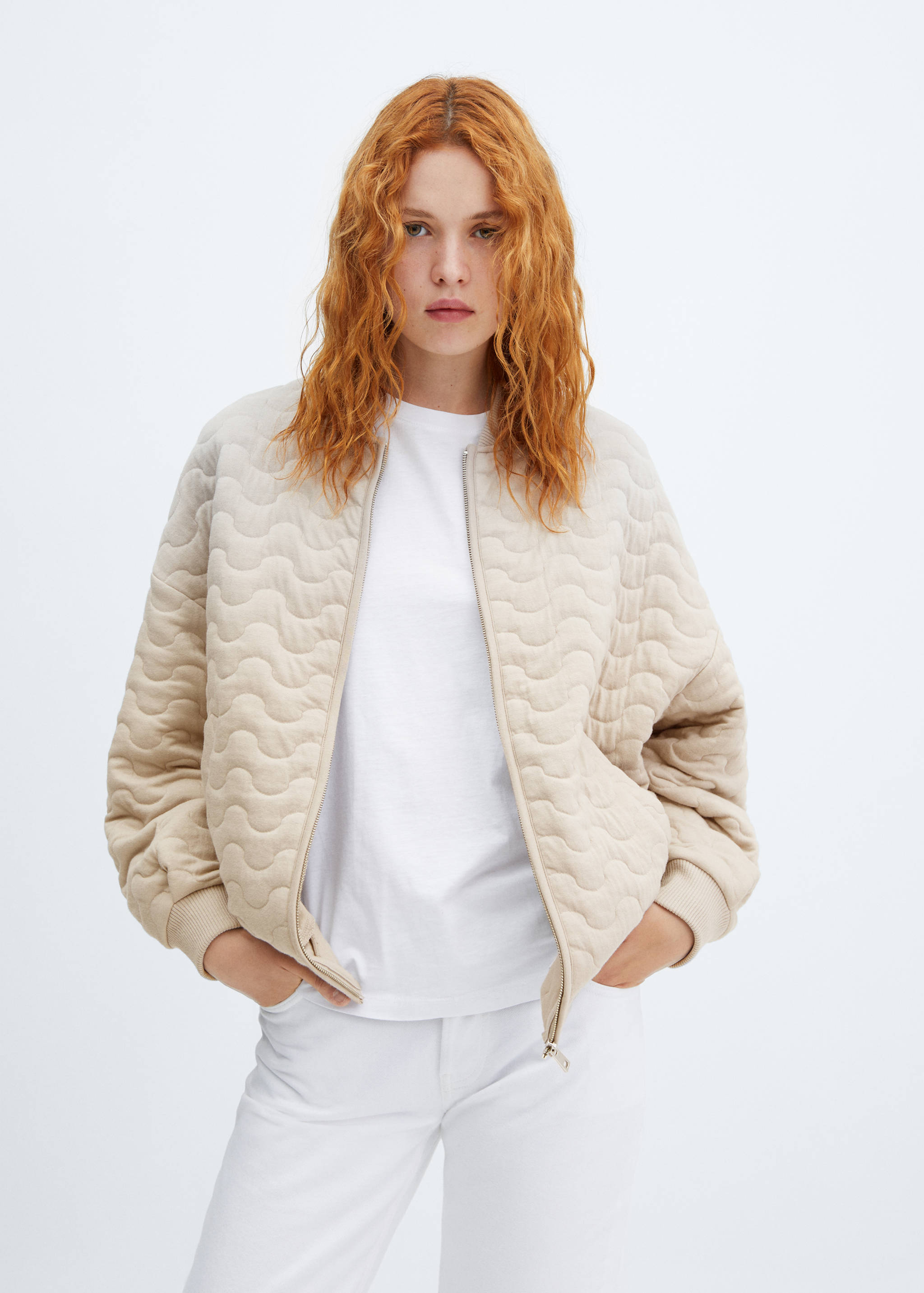 Veste bomber matelassée - Plan moyen