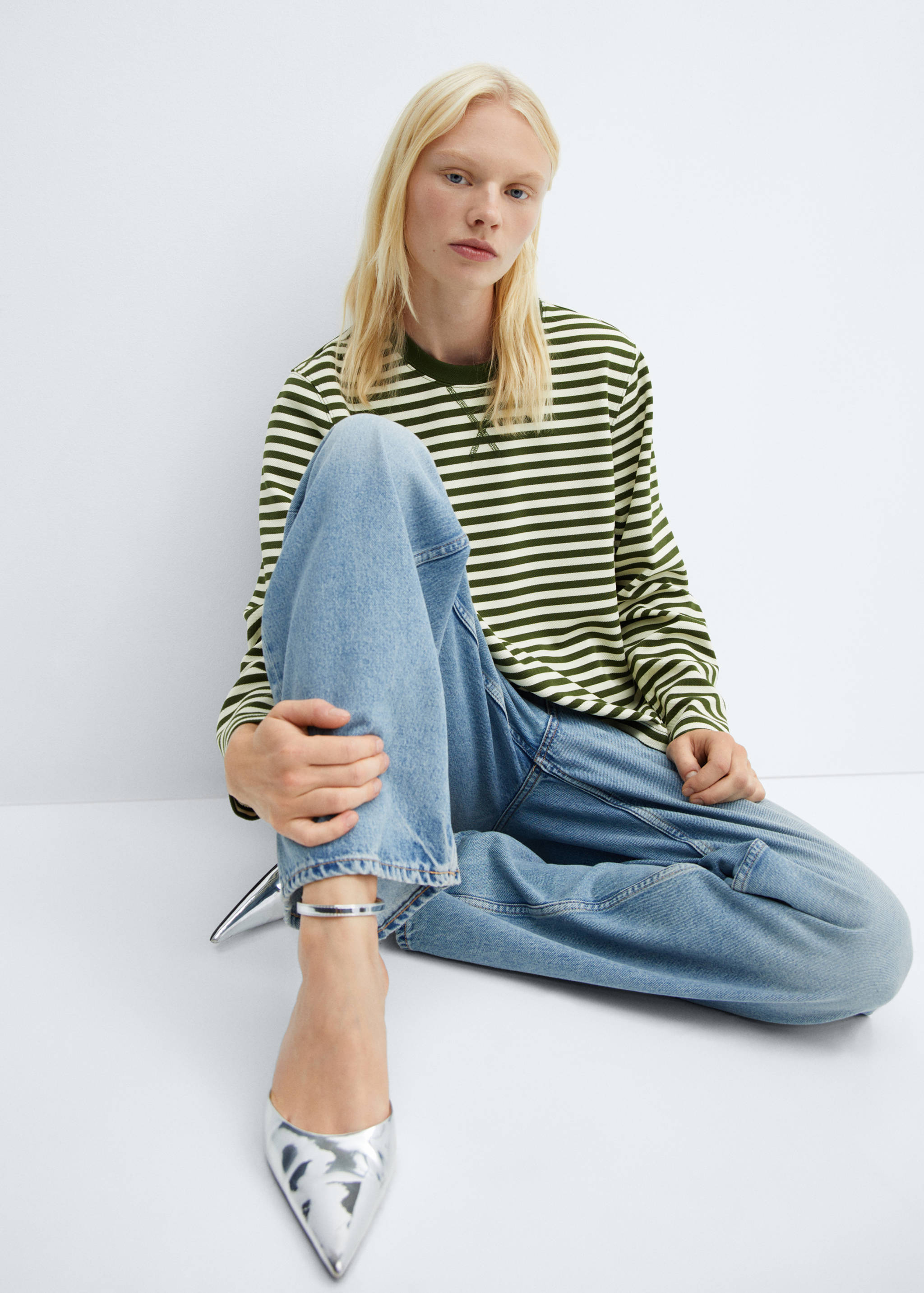 Striped sweatshirt - Details of the article 2