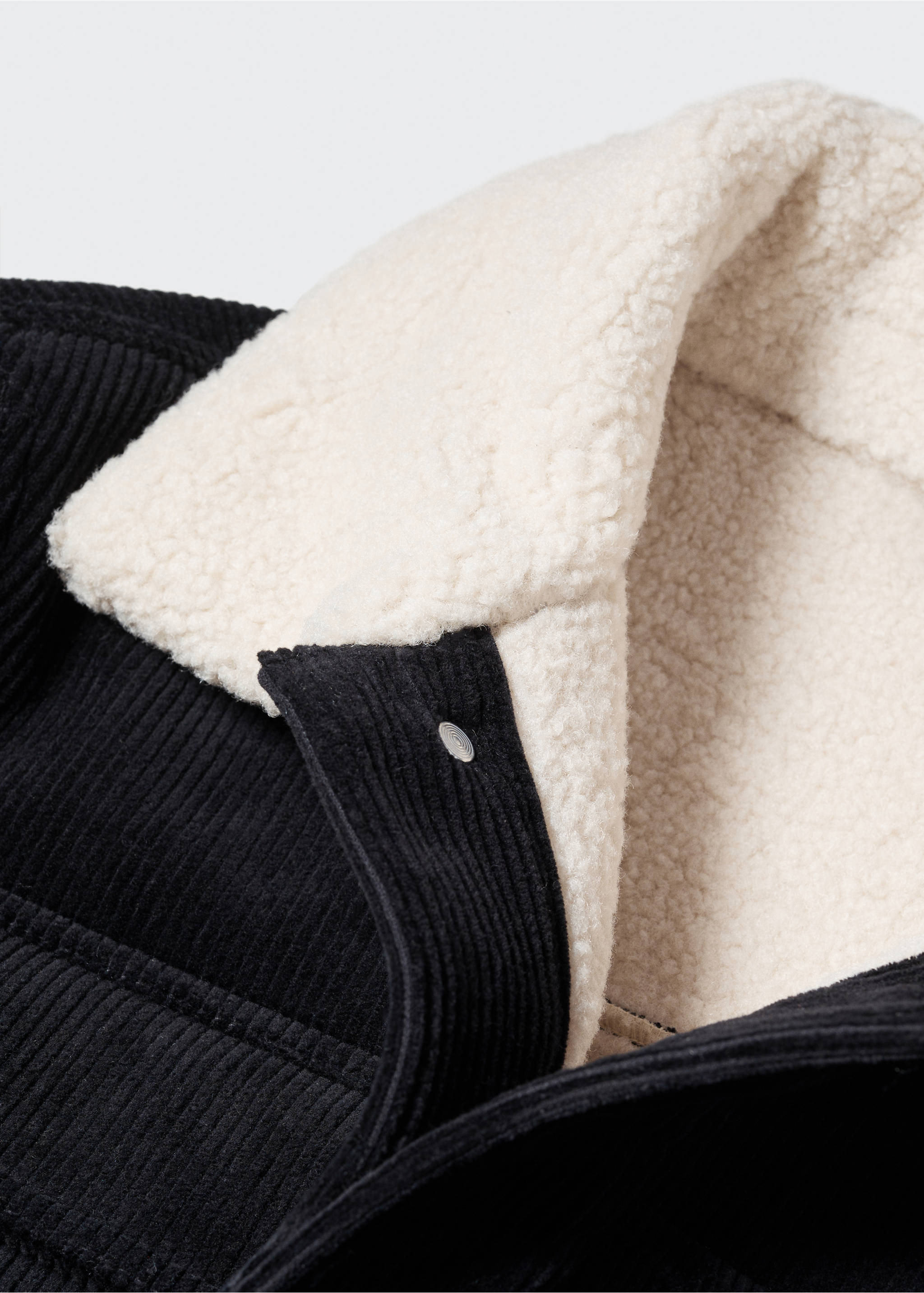 Corduroy jacket with shearling-effect lining - Details of the article 8, Navy. Ref: 57097701-00.