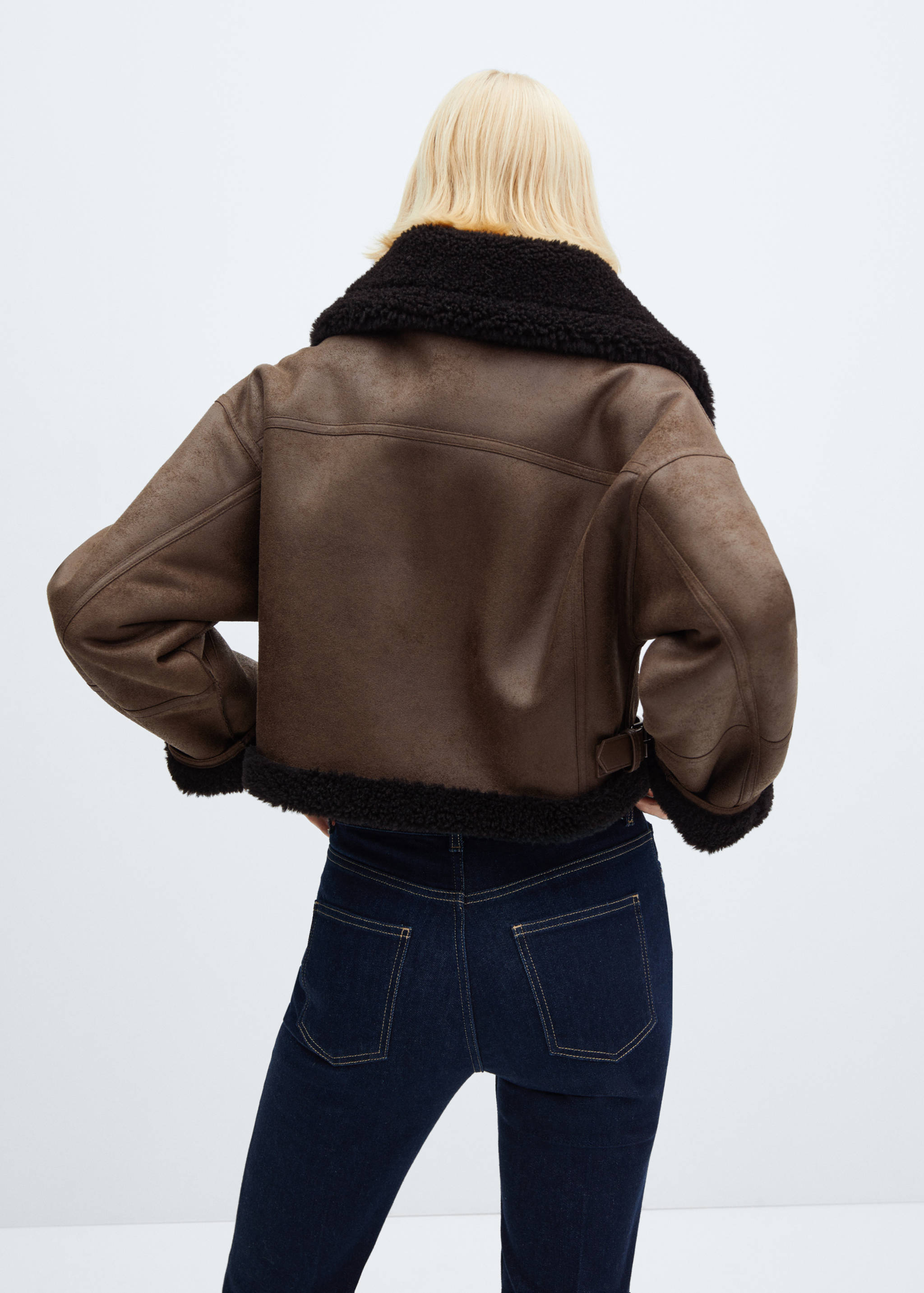 Shearling-effect lined short jacket - Reverse of the article