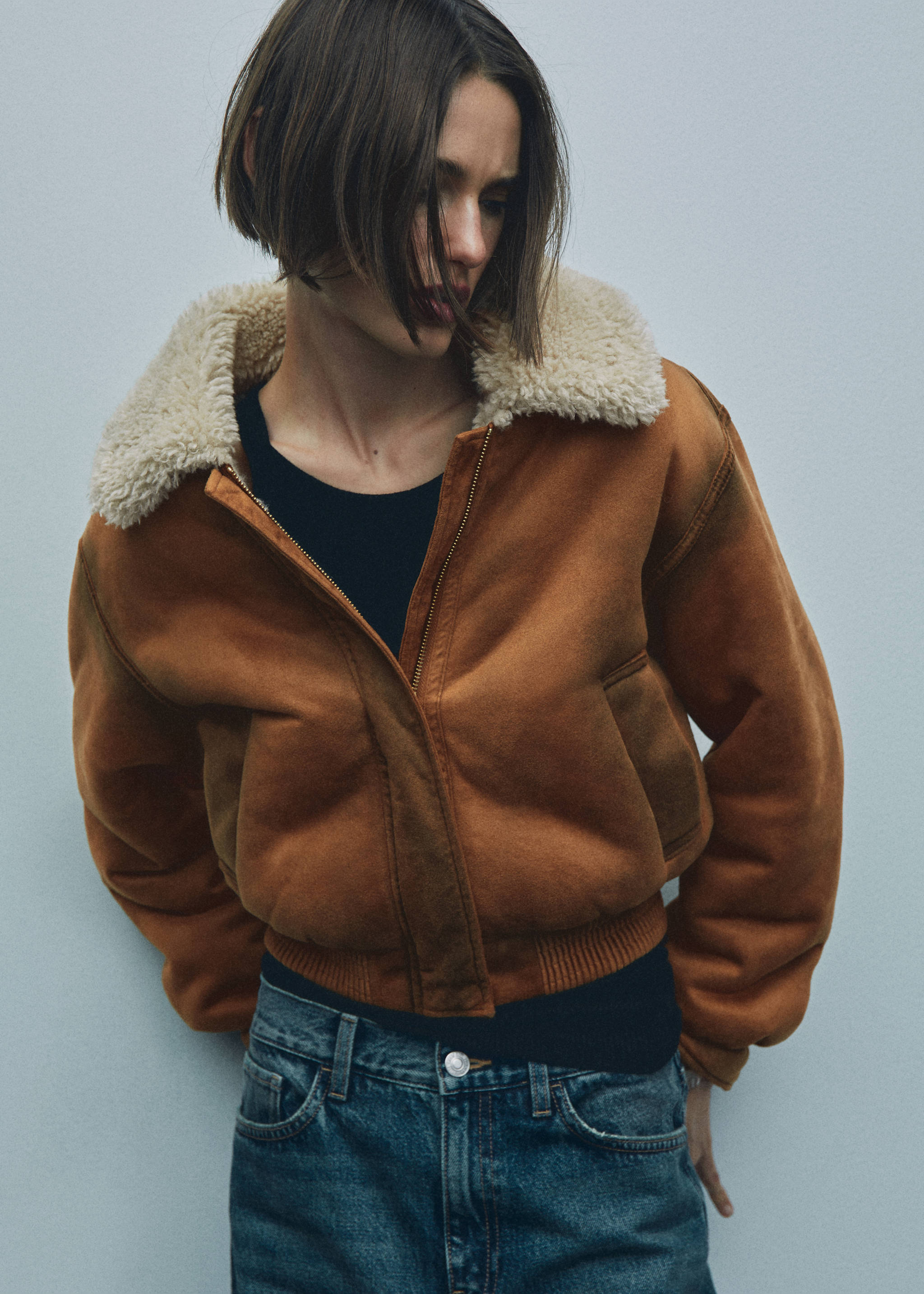 Worn-effect shearling jacket - Details of the article 5