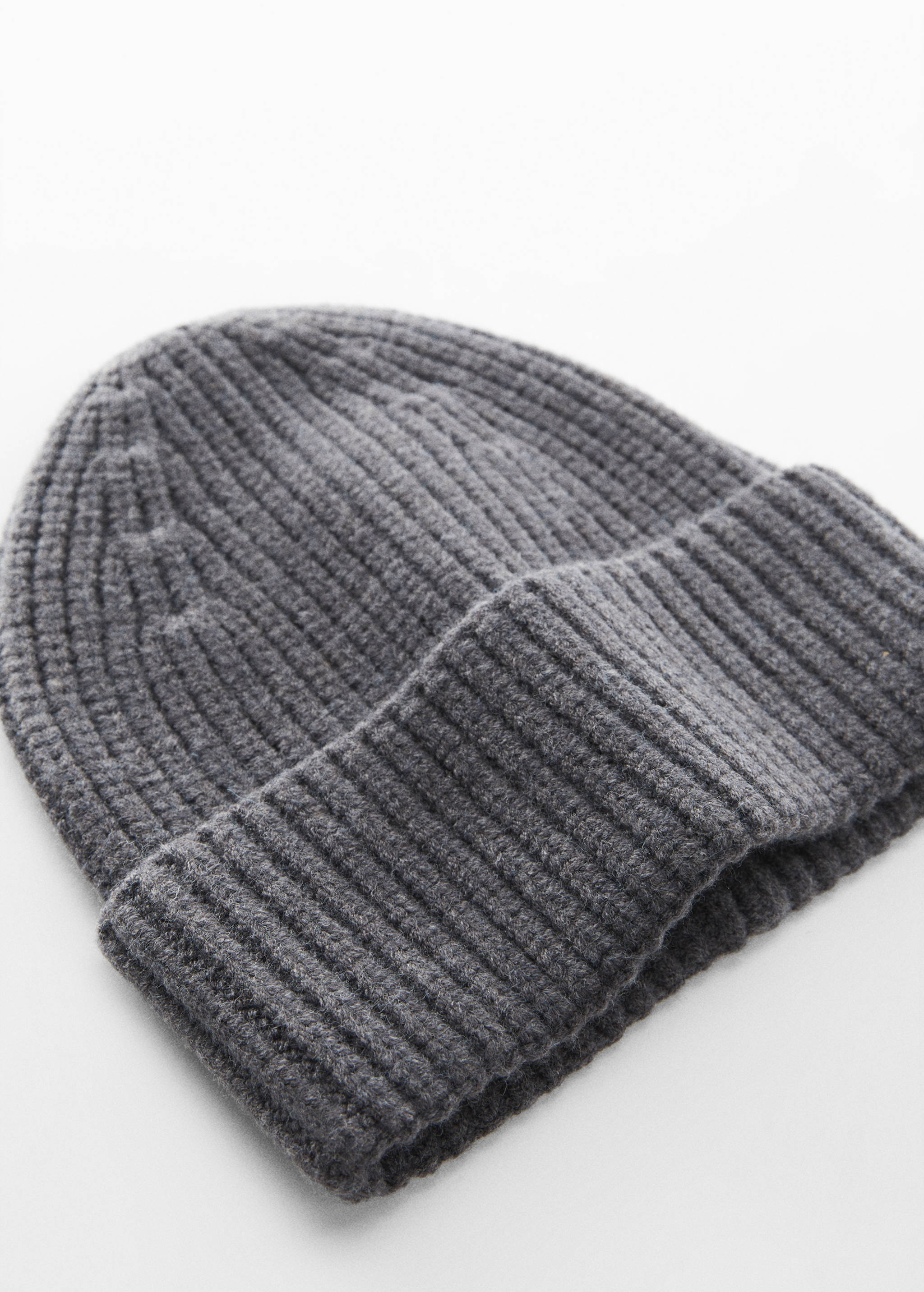 Knitted wool-blend cap - Medium plane