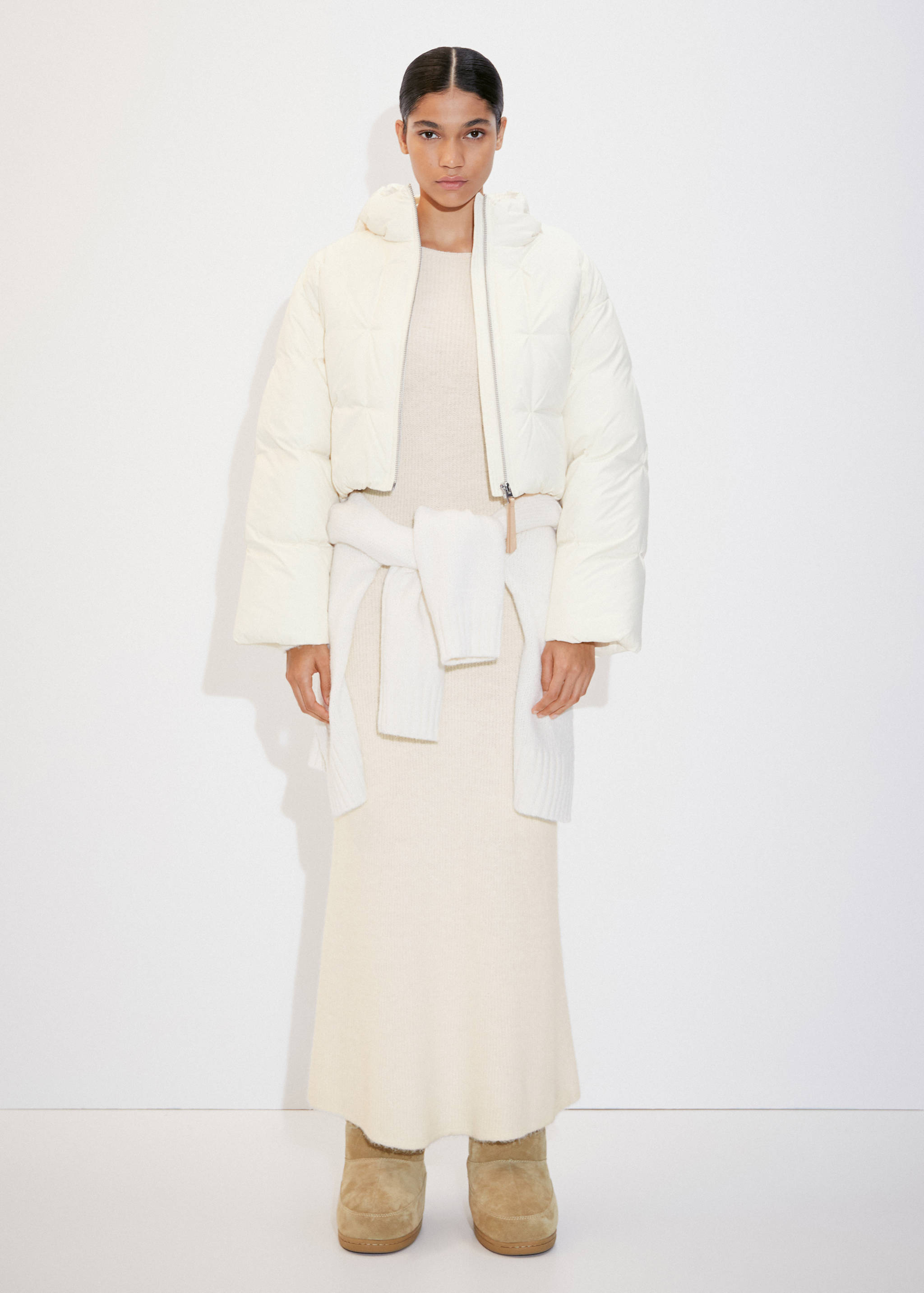 Short padded hooded anorak - General plane