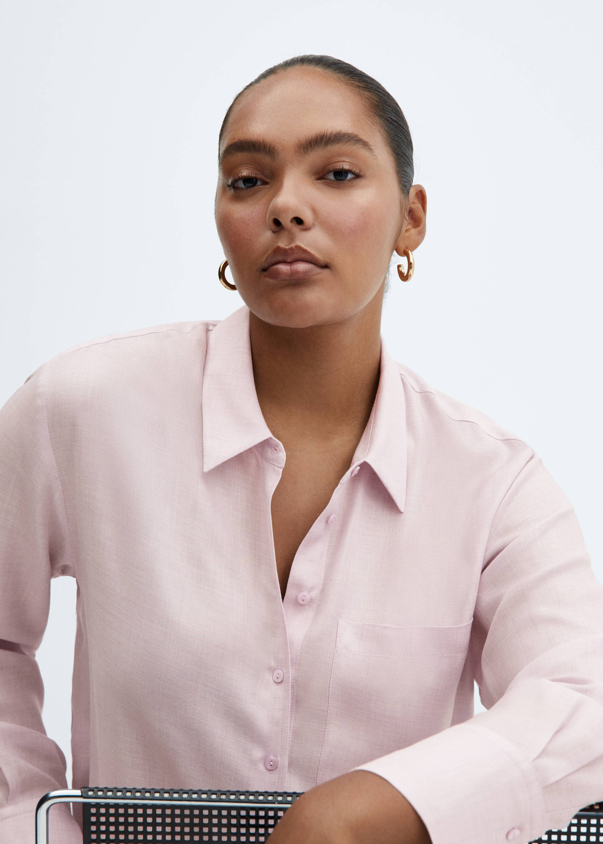 Camisa fluida com bolso - Pormenor do artigo 4