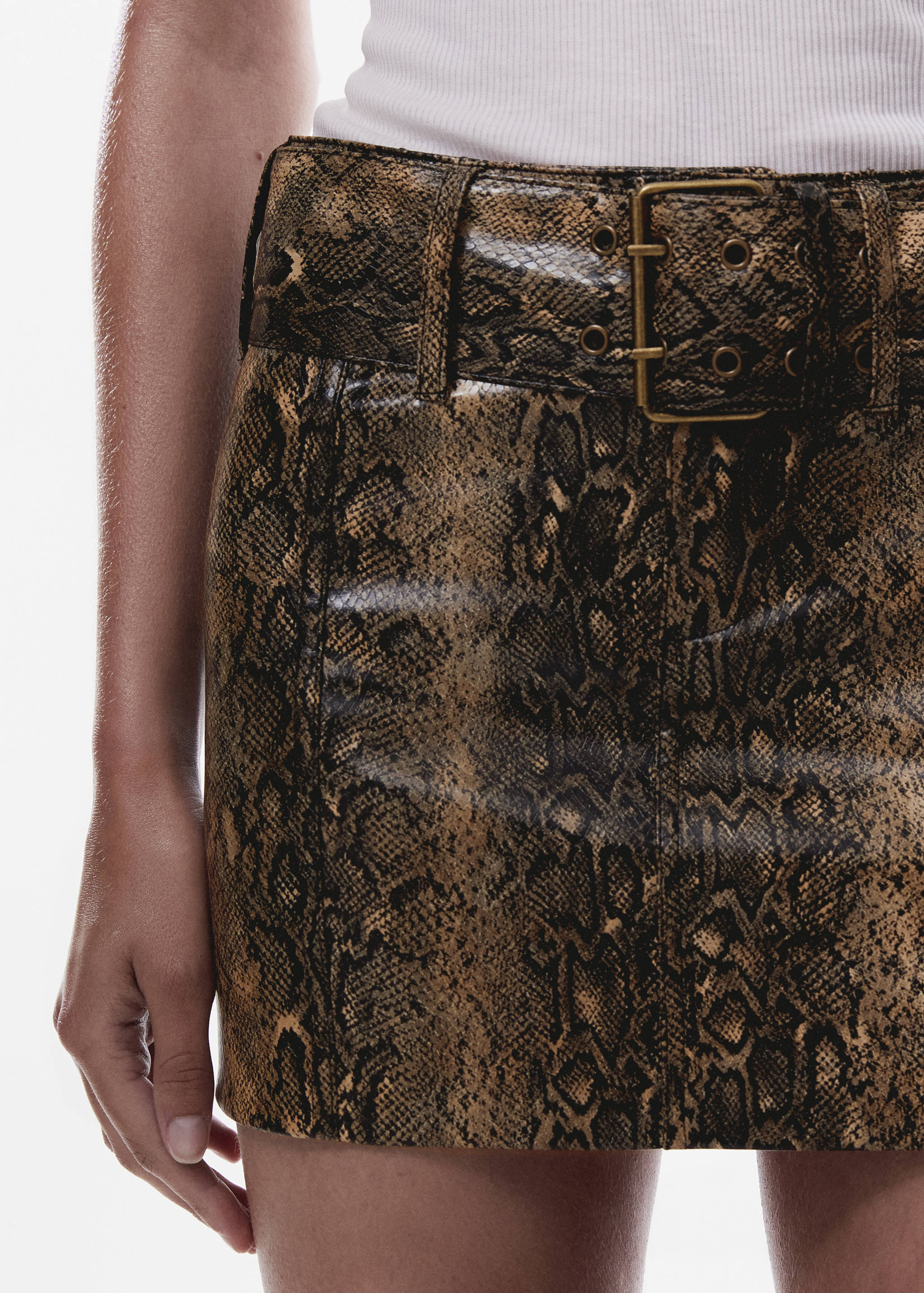 Minifalda cinturón animal print - Detalle del artículo 6