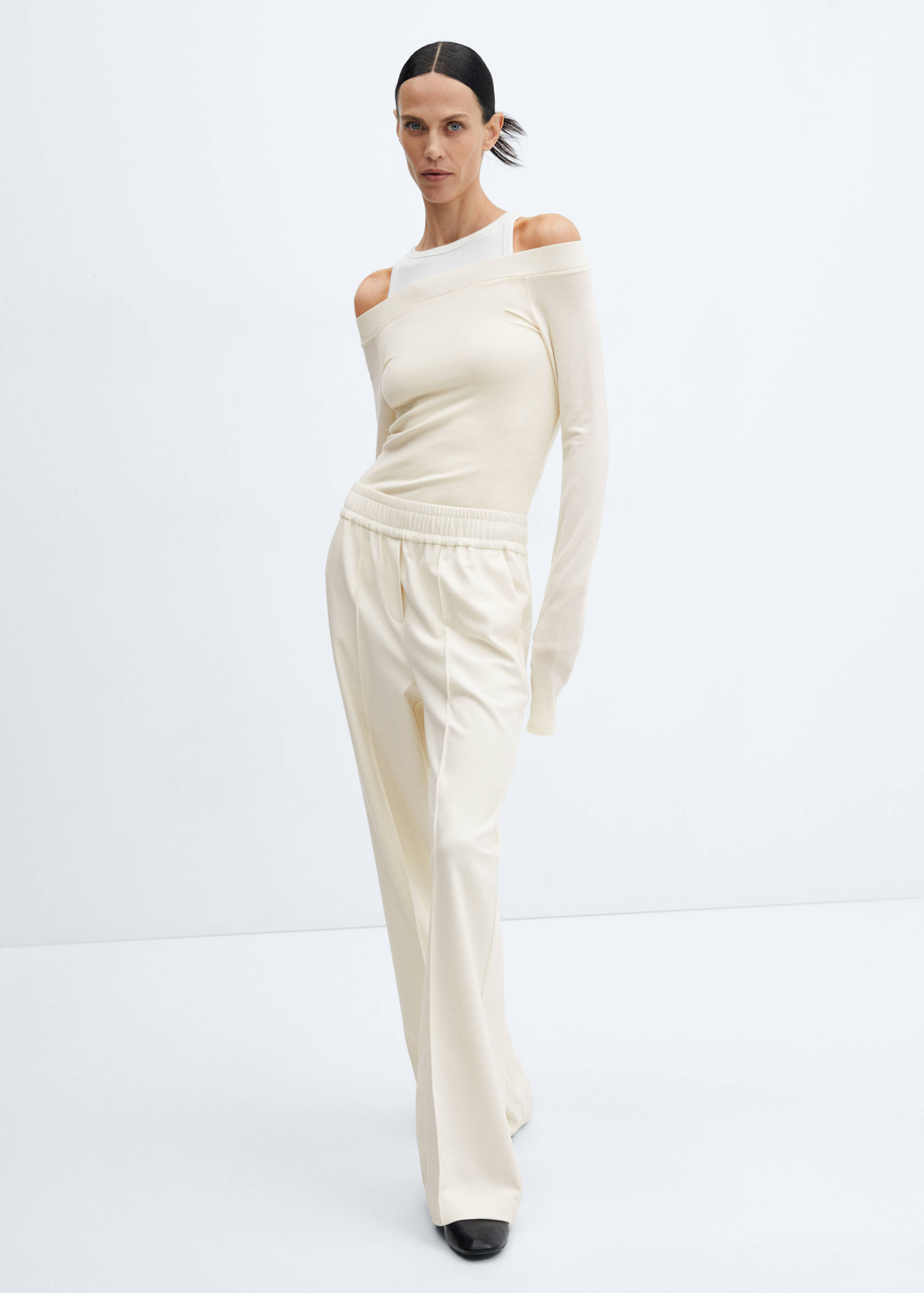 Wide leg trousers with elastic waist - General plane