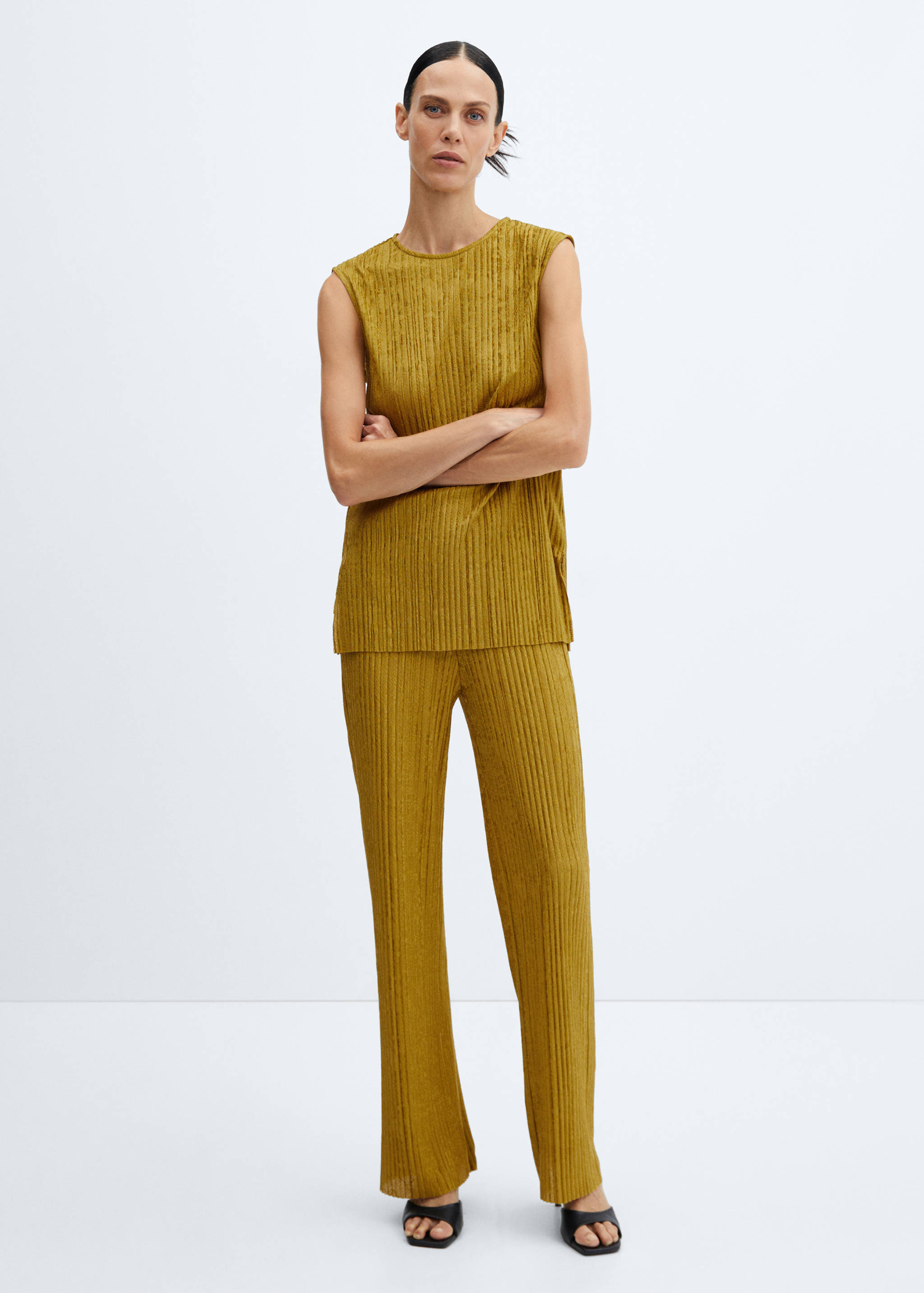 Pleated straight pants - General plane