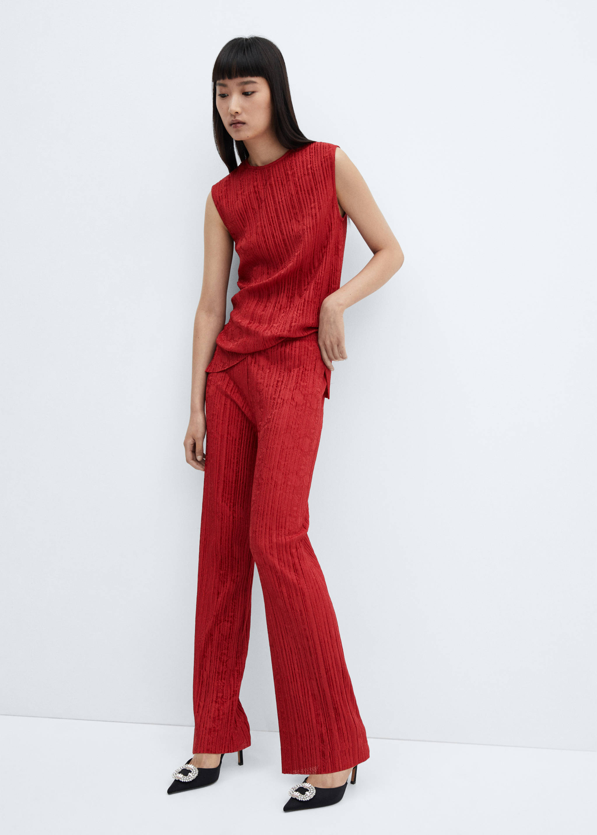 Pleated straight pants - Details of the article 2