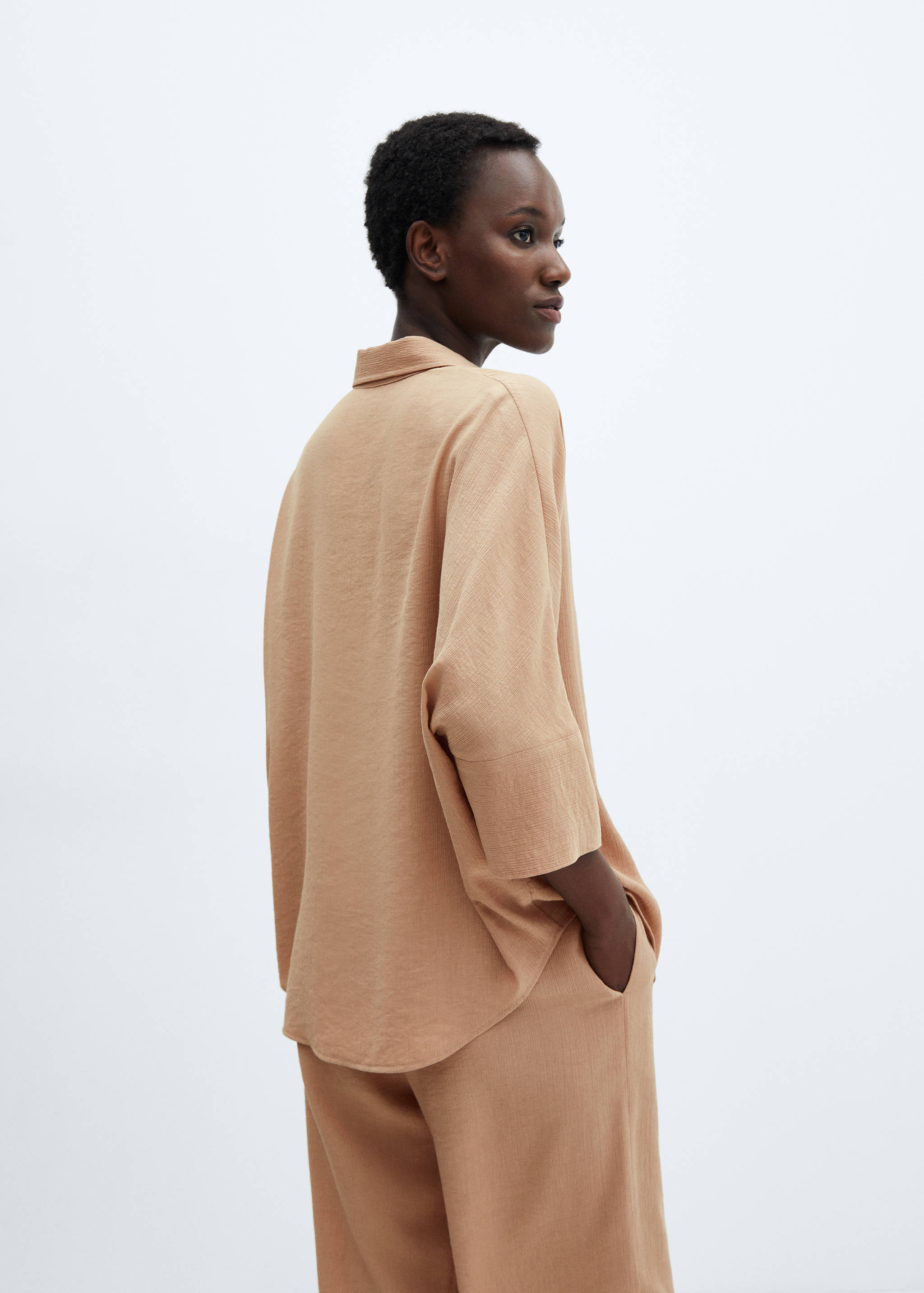 Chemise fluide oversize - Verso de l’article