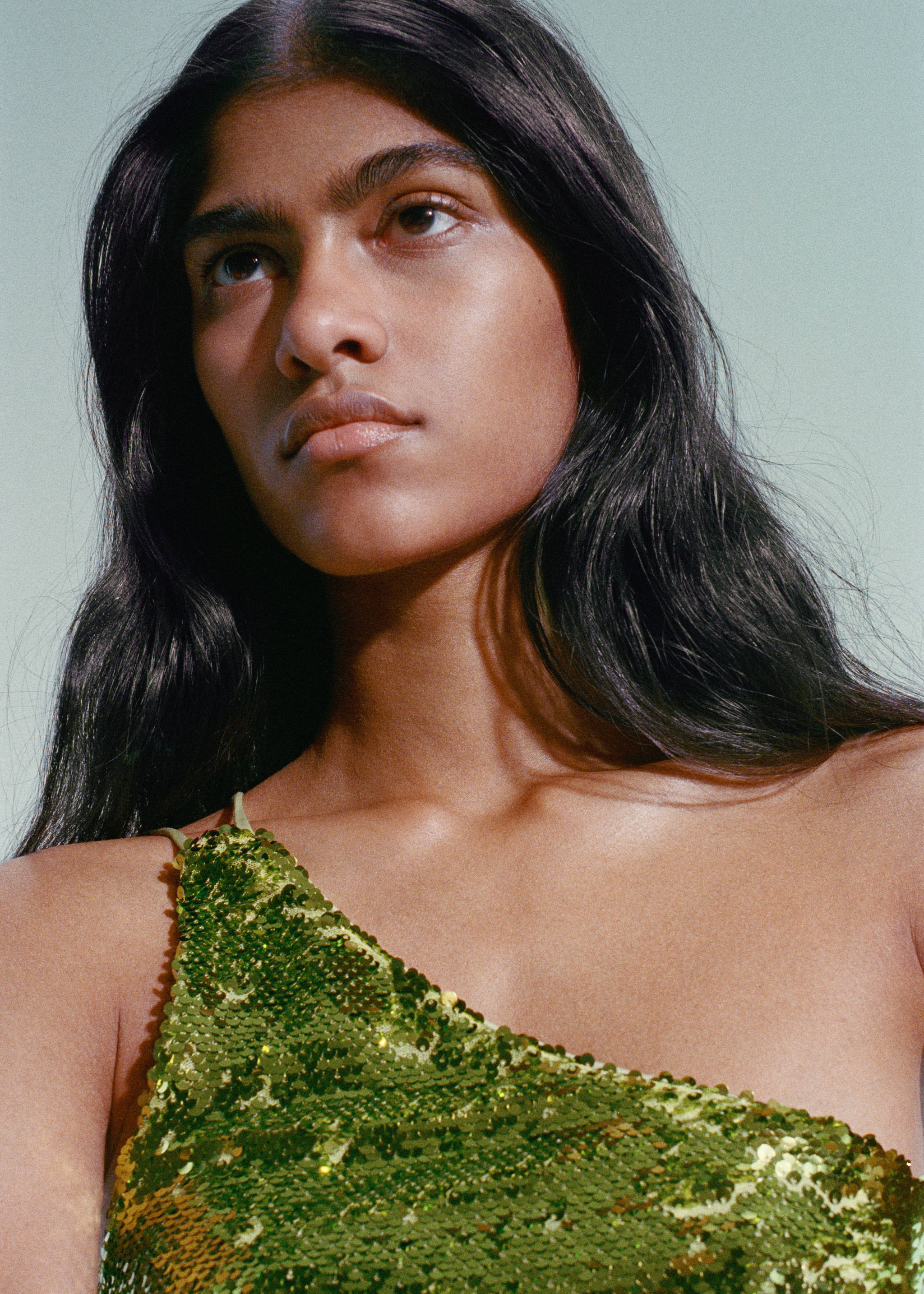 Asymmetrisches Paillettenkleid - Detail des Artikels 6