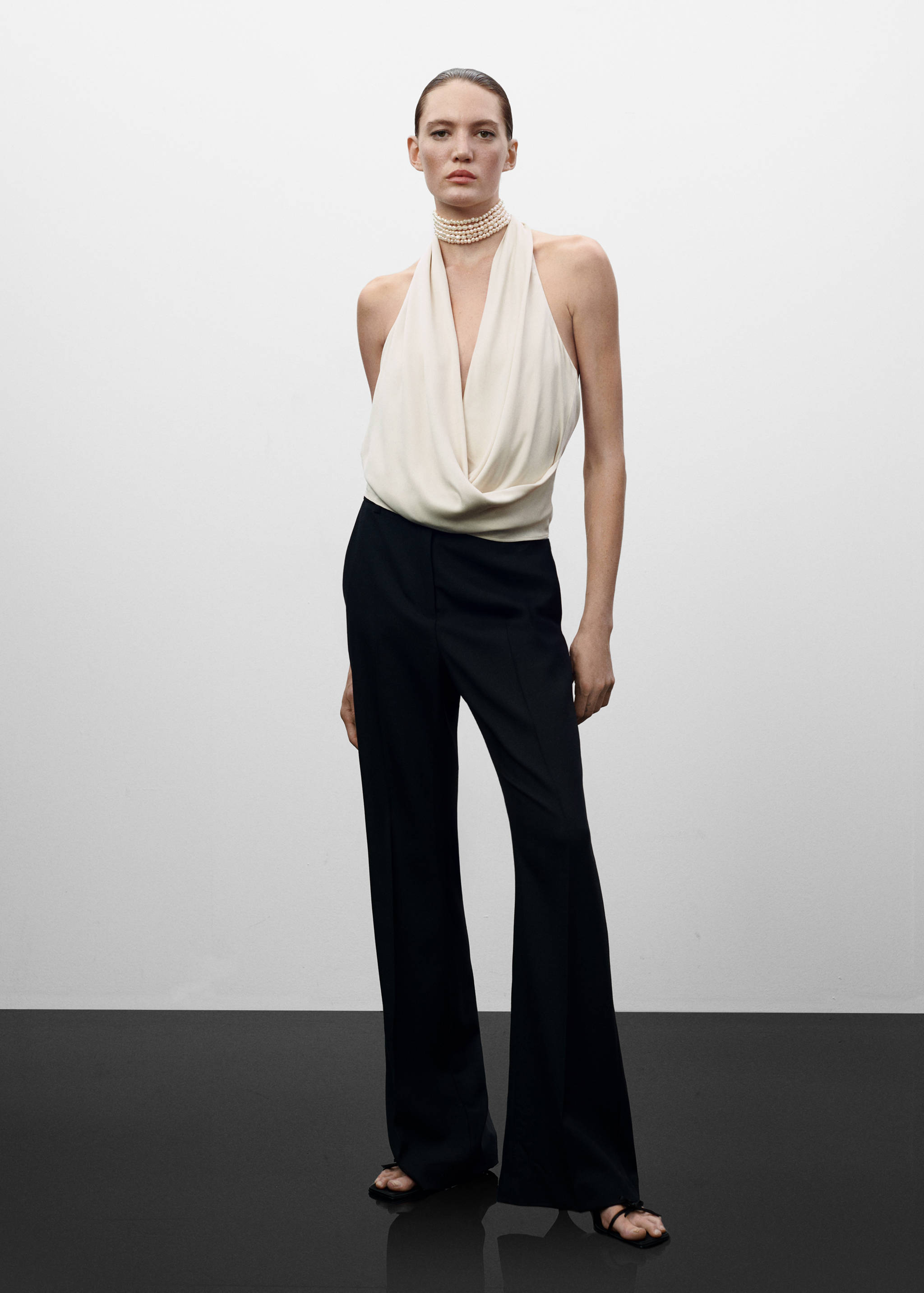 Top satinado drapeado - Plano general