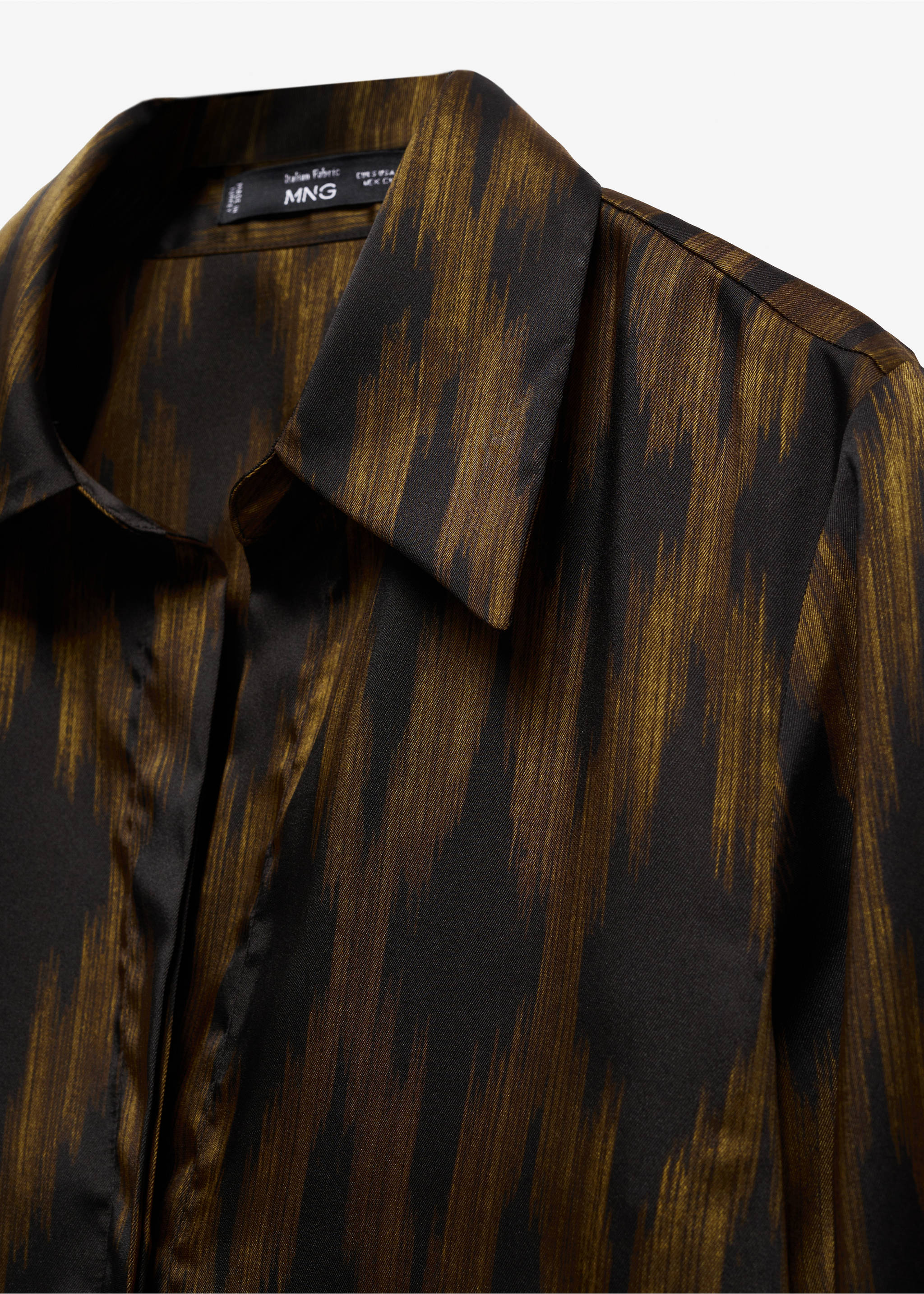 Satin print shirt - Details of the article 8, Black. Ref: 57099117-00.