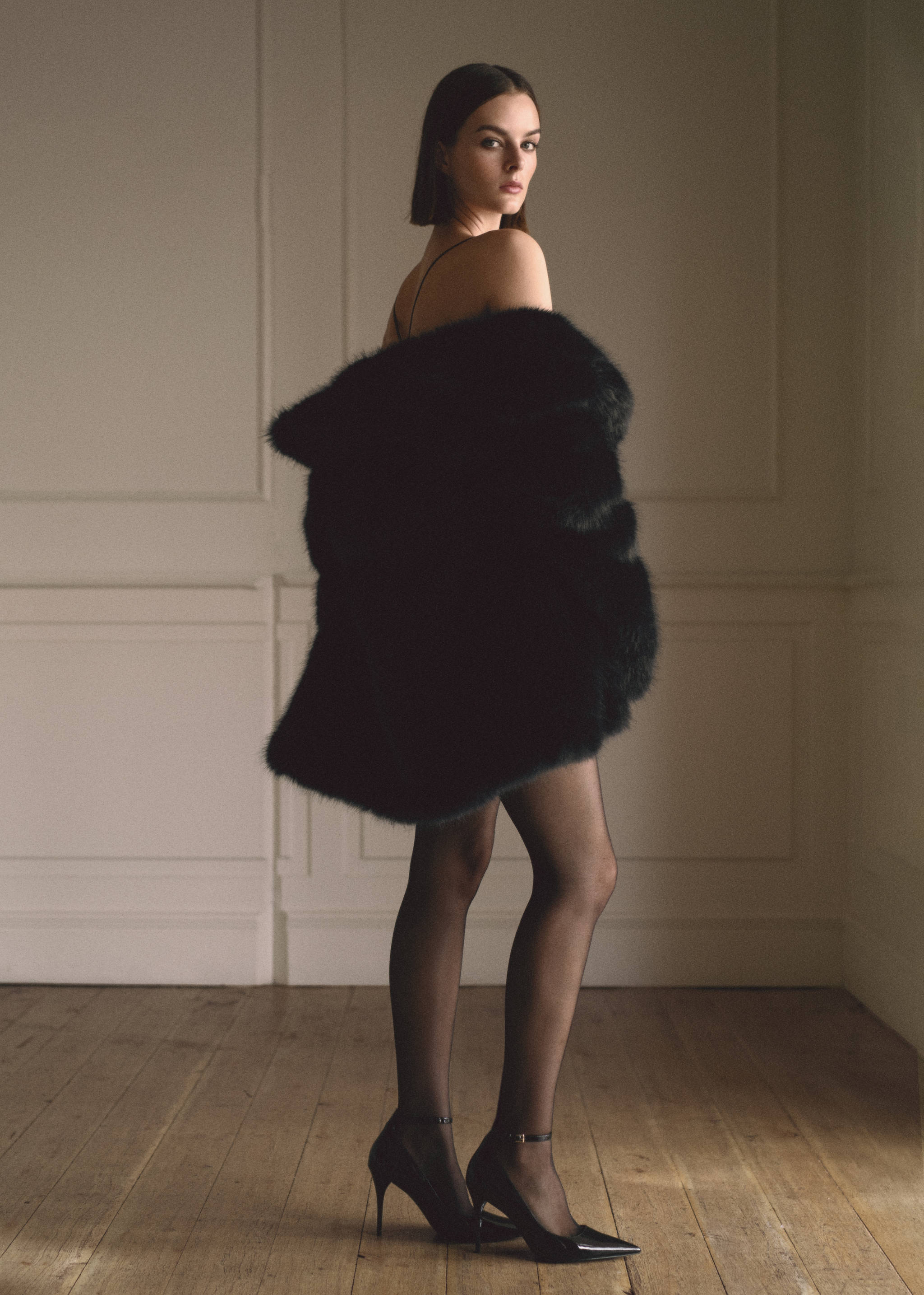 Patent-effect stiletto-heel shoes - General plane, Black. Ref: 67000260-00.