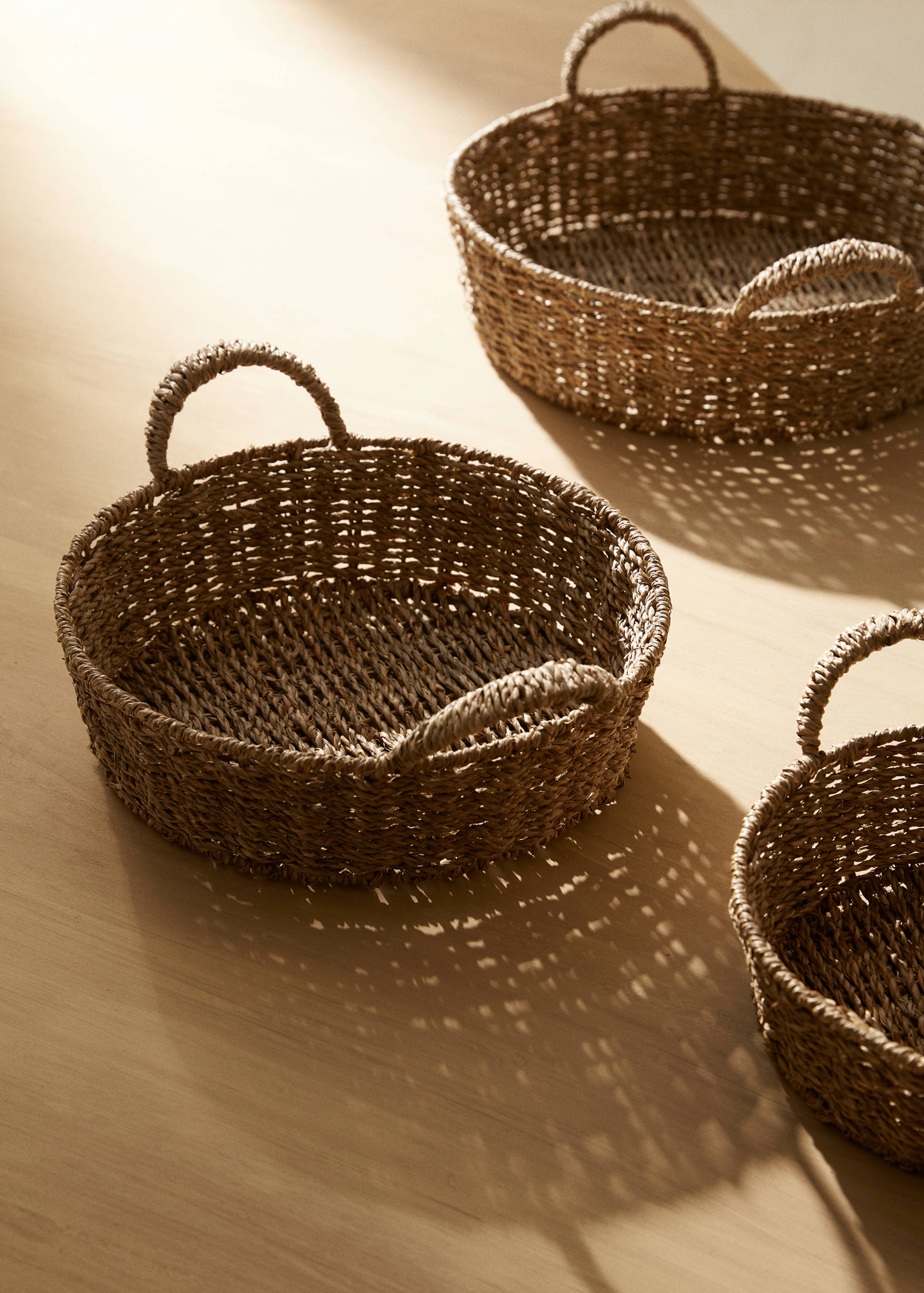 Medium round basket with handle - General plane