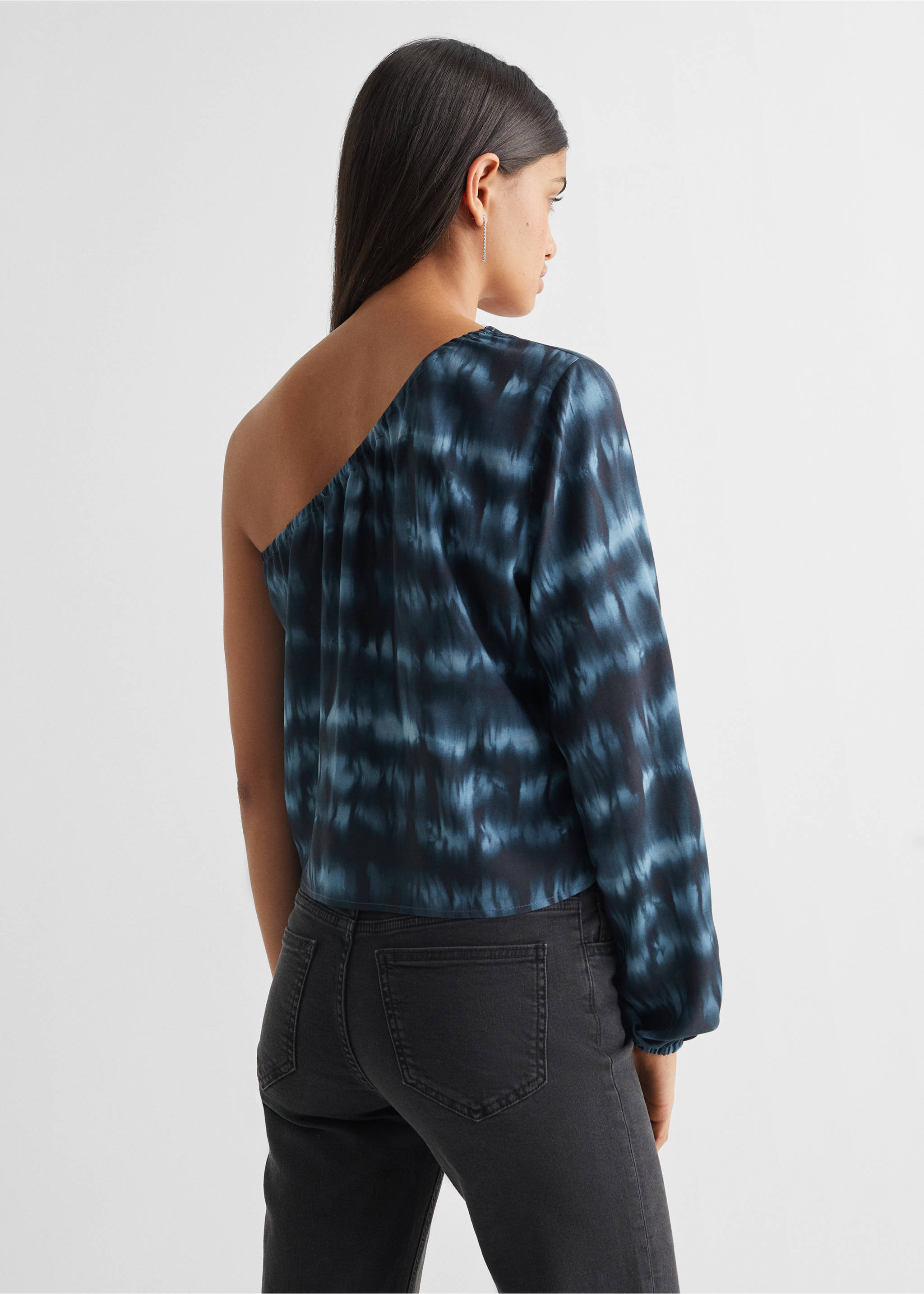 Asymmetrisk bluse med trykk - Baksiden av artikkelen, Blå. Ref: 67000272-00.