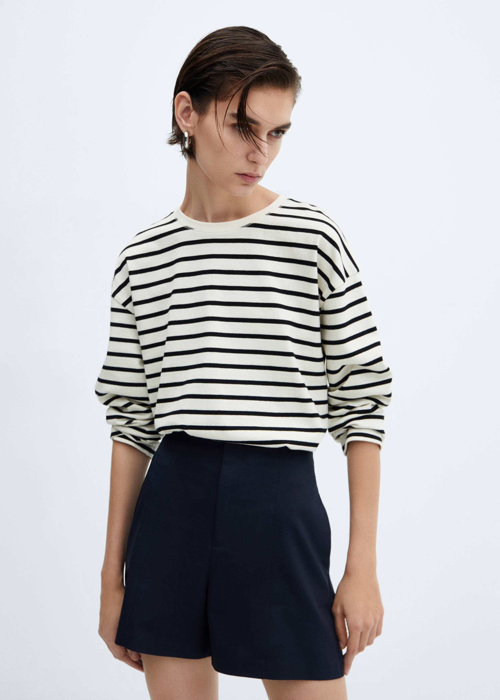 Short droit taille haute - Détail de l'article 1