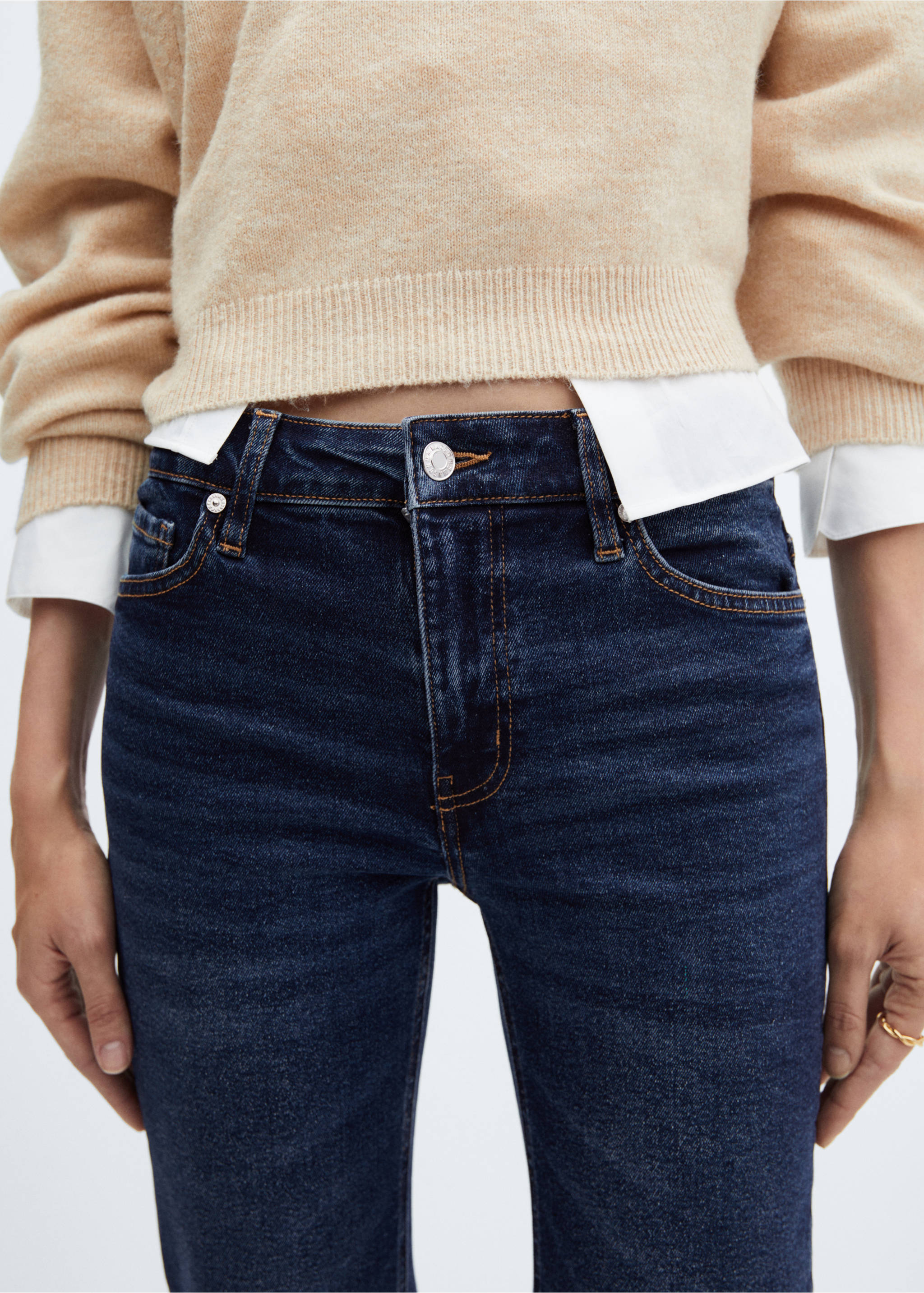 Sienna flared cropped jeans - Details of the article 6, Dark Blue. Ref: 67000355-00.