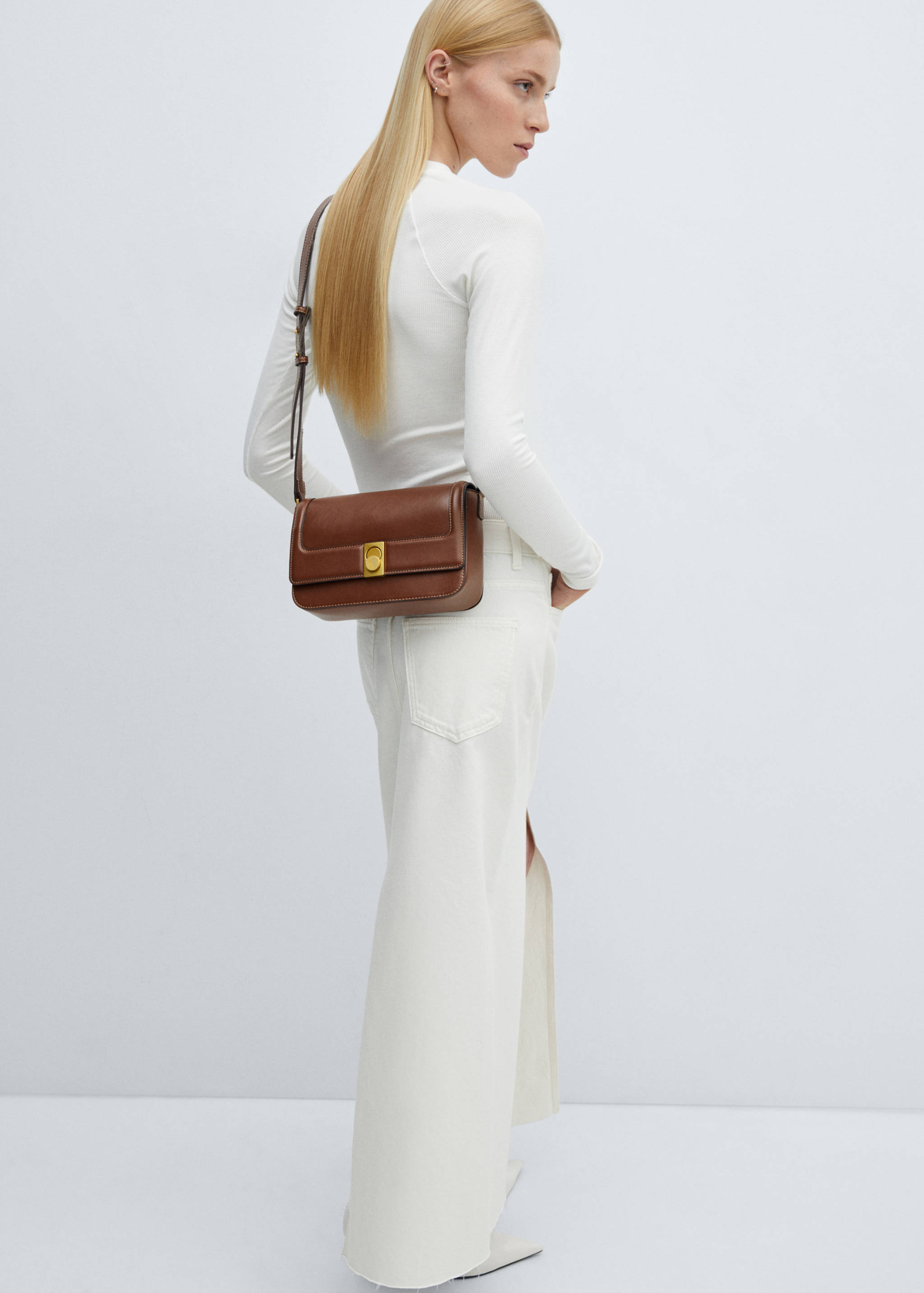 Crossbody bag with flap - General plane