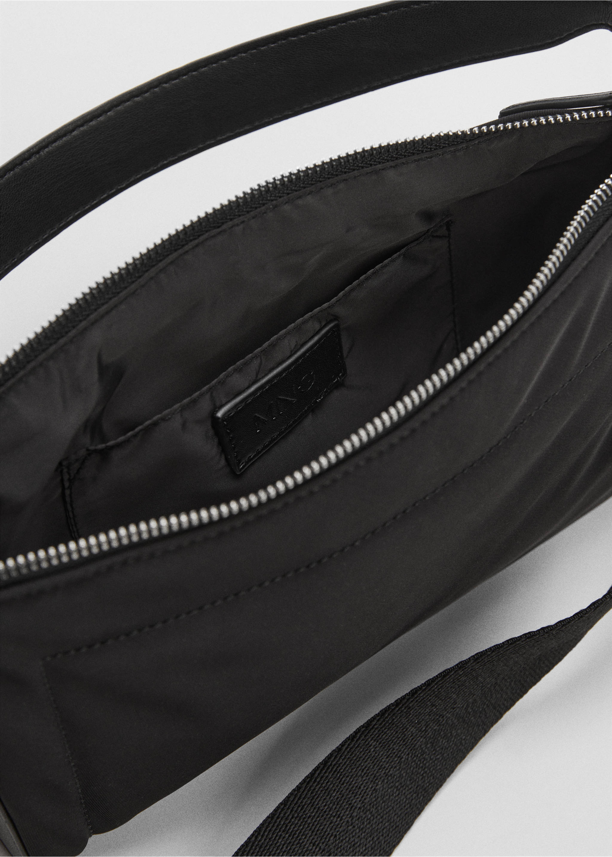 Shoulder bag with short handle - Details of the article 3, Black. Ref: 67000450-00.