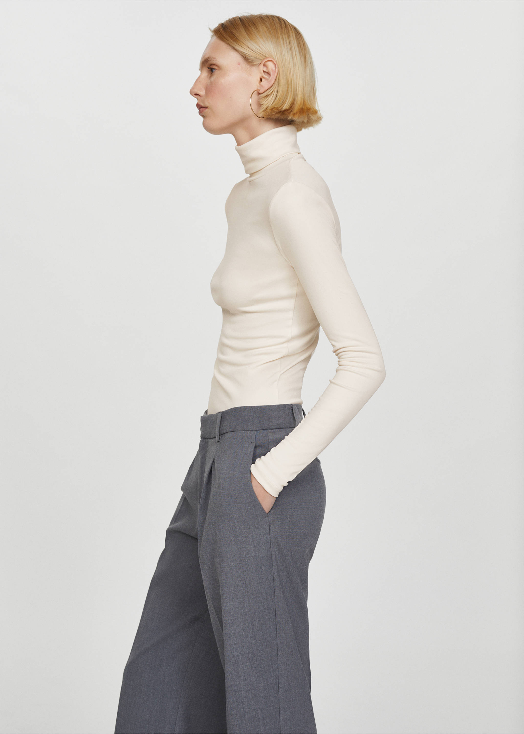 Modal turtleneck t-shirt - Medium plane, Off White. Ref: 67000462-00.