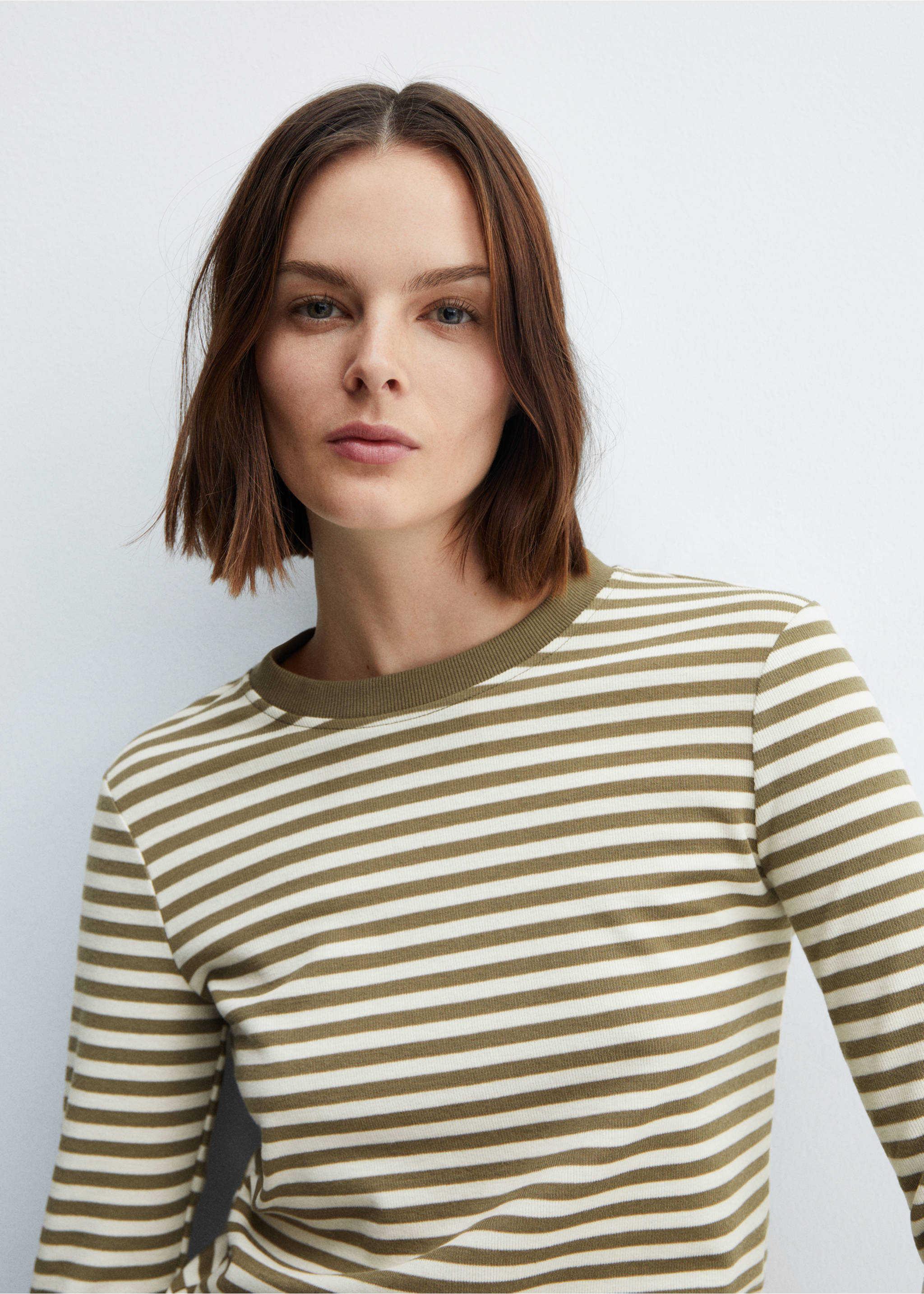 Striped long sleeves t-shirt - Details of the article 1, Khaki. Ref: 67000464-00.