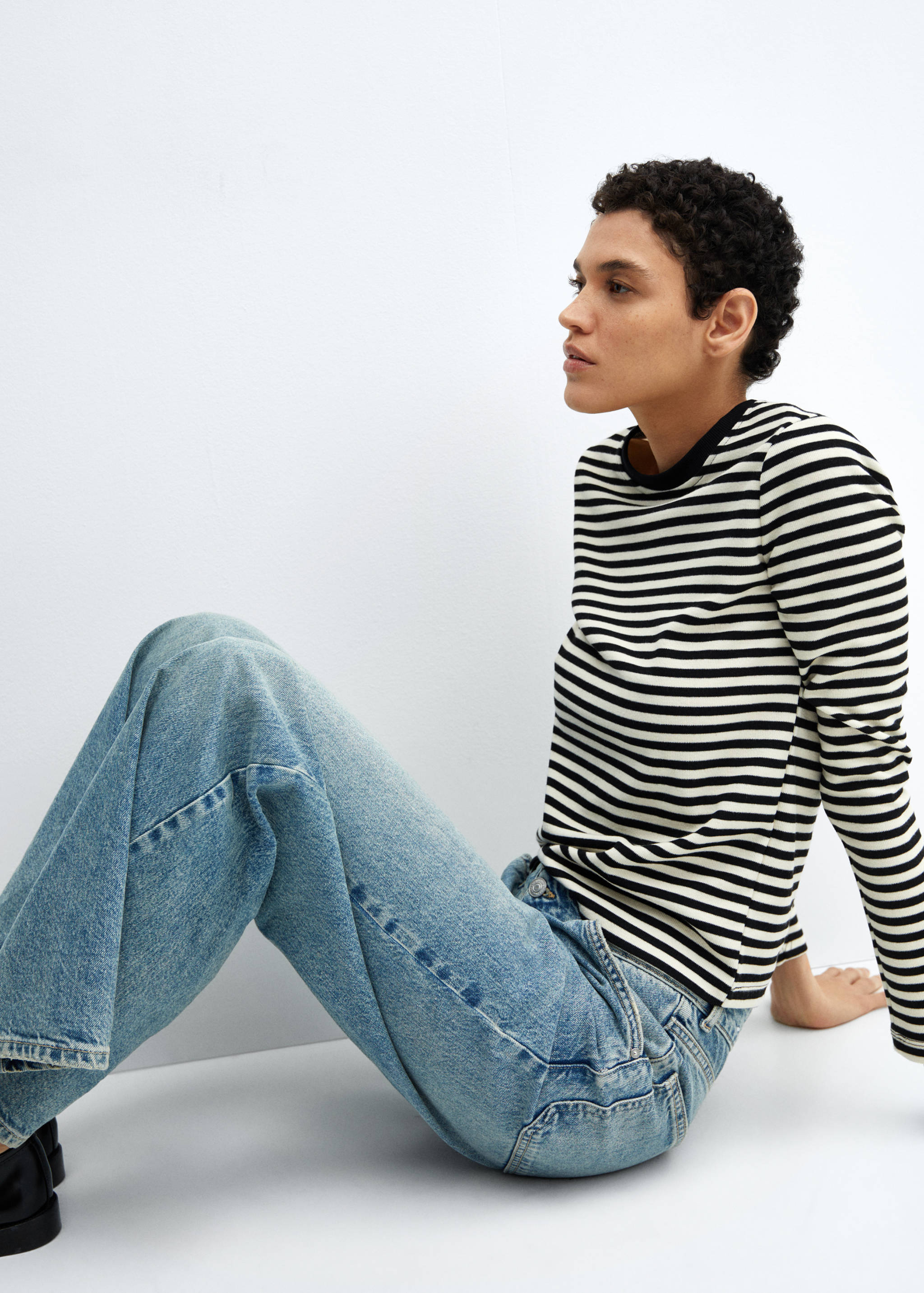 Striped long sleeves t-shirt - Details of the article 2
