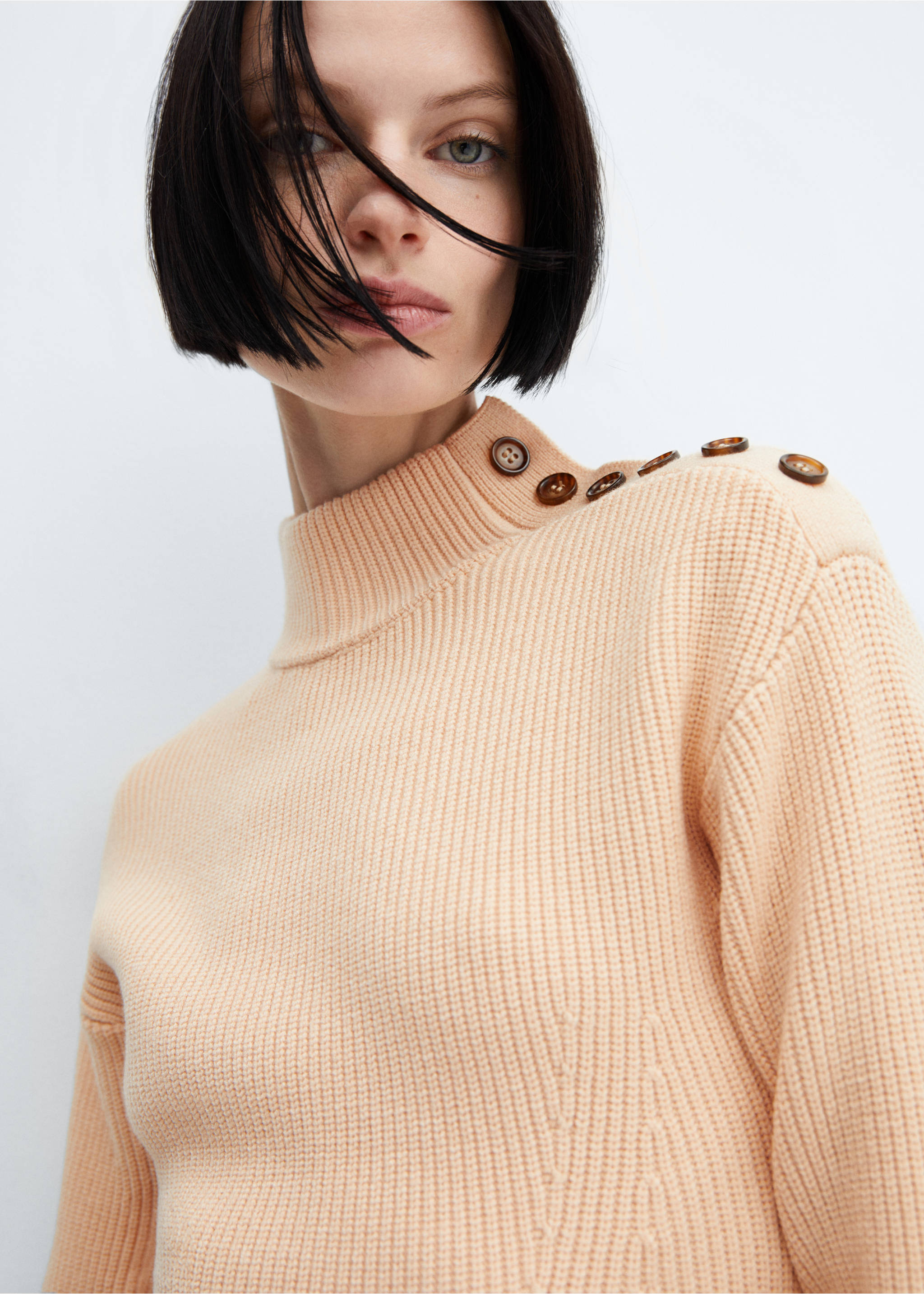 Shouder buttons ribbed sweater - Details of the article 2, Beige. Ref: 67000467-00.