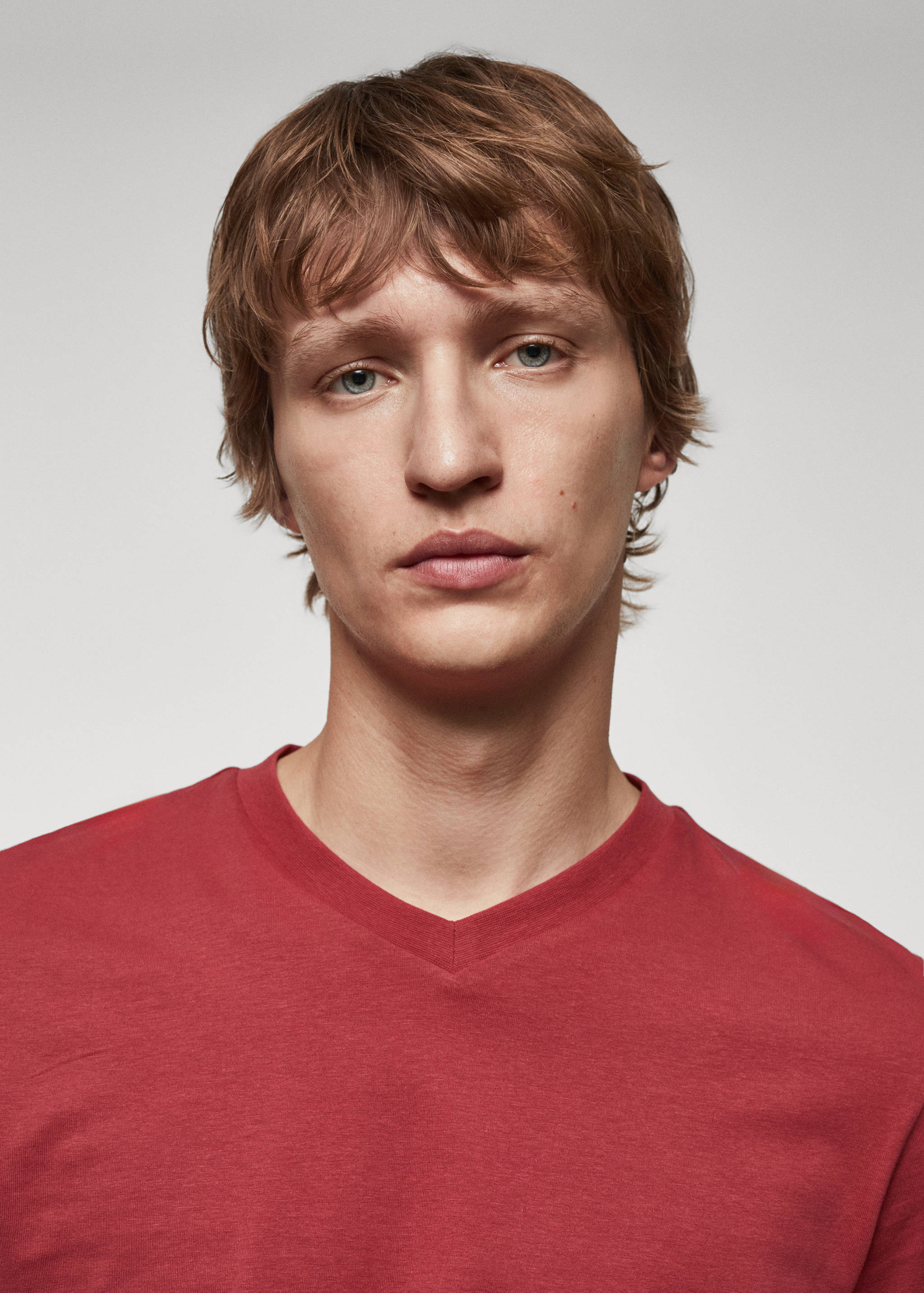 T-shirt col V 100 % coton - Détail de l'article 2