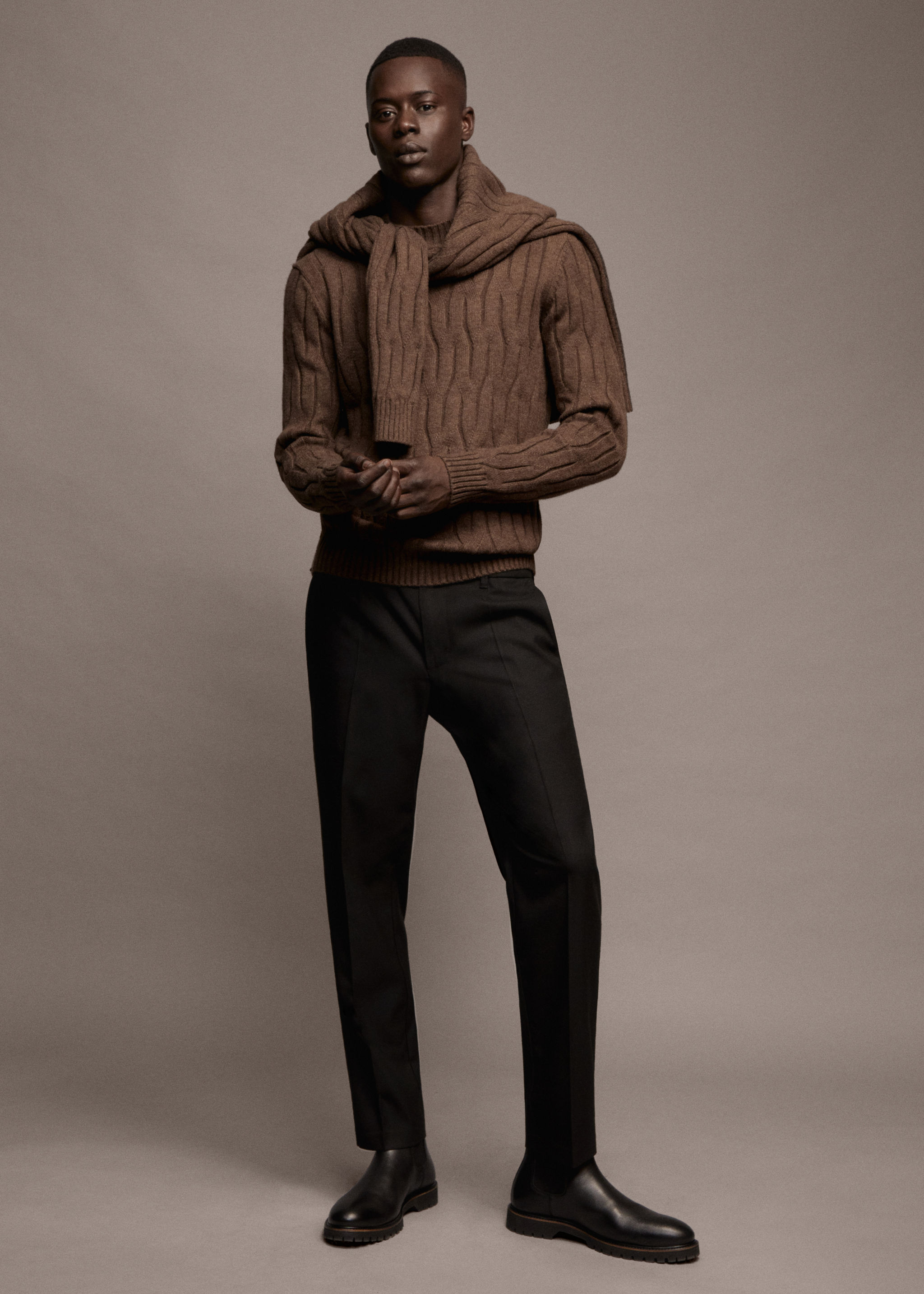 Wool trousers with pleats and loops - Details of the article 6