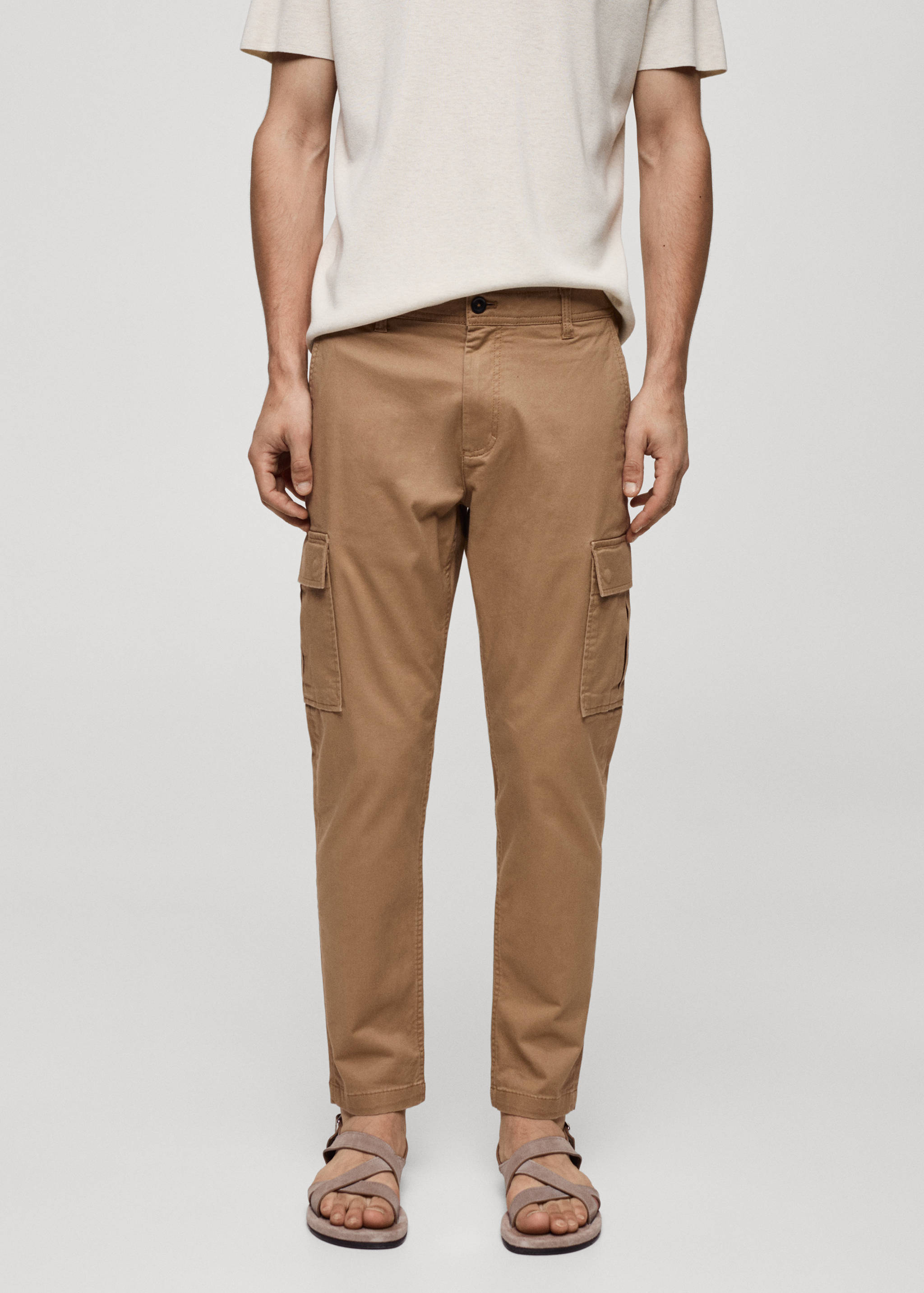 Slim-fit cotton cargo trousers - Medium plane