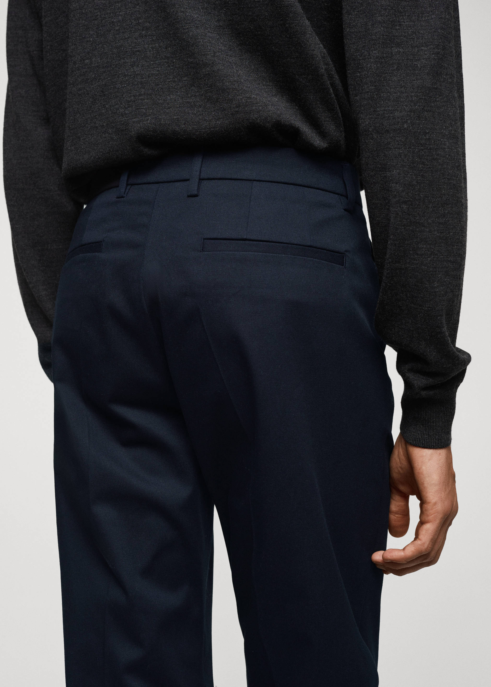 Slim fit chino trousers - Details of the article 4