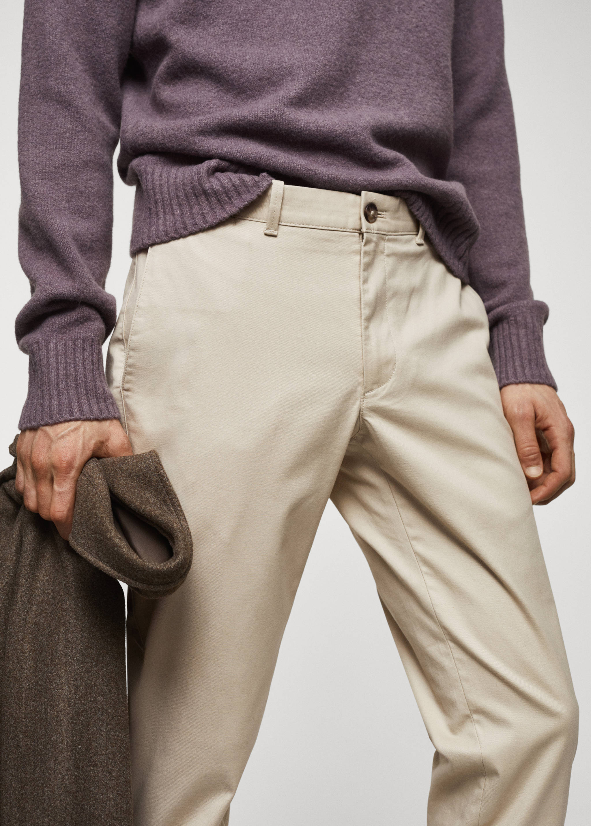 Calças chino slim fit de sarja - Pormenor do artigo 1