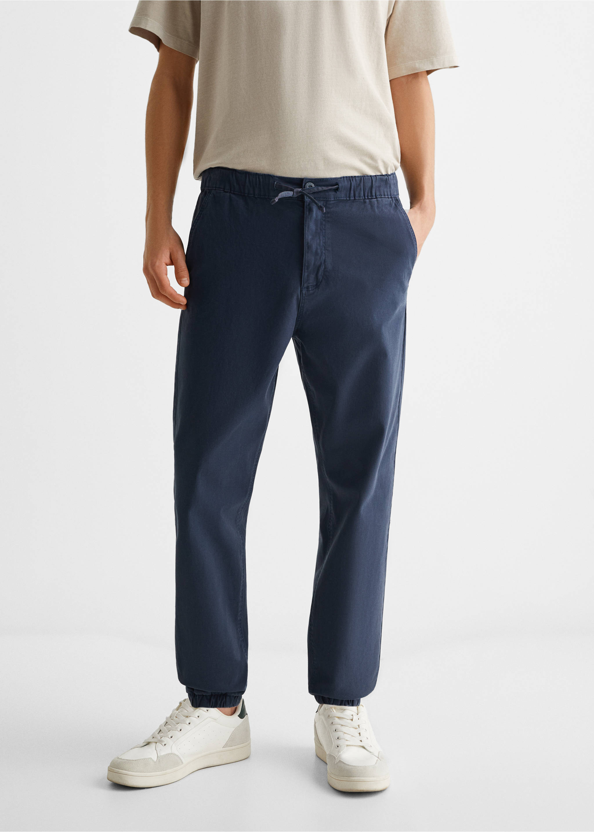 Cotton jogger-style trousers - Details of the article 6, Navy. Ref: 67000666-00.