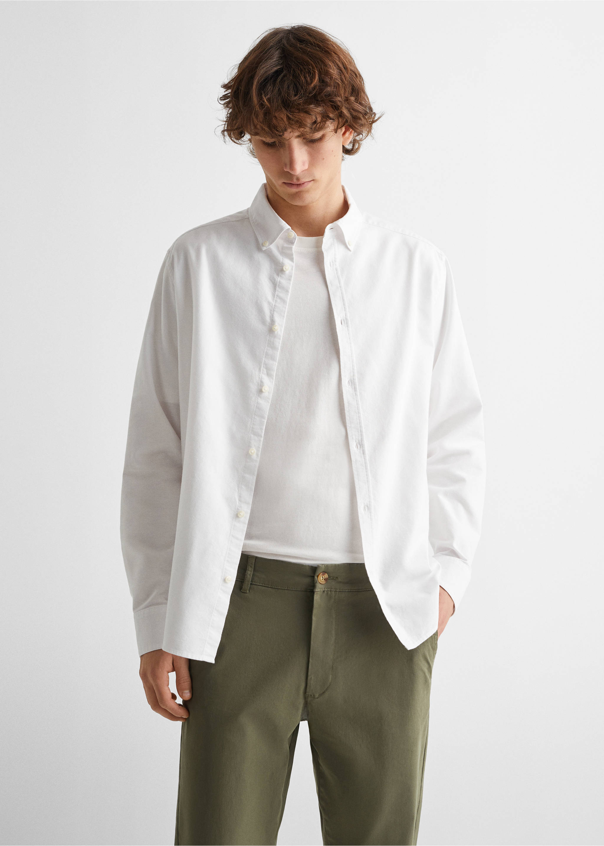 Cotton chinos - Medium plane, Khaki. Ref: 67000667-00.