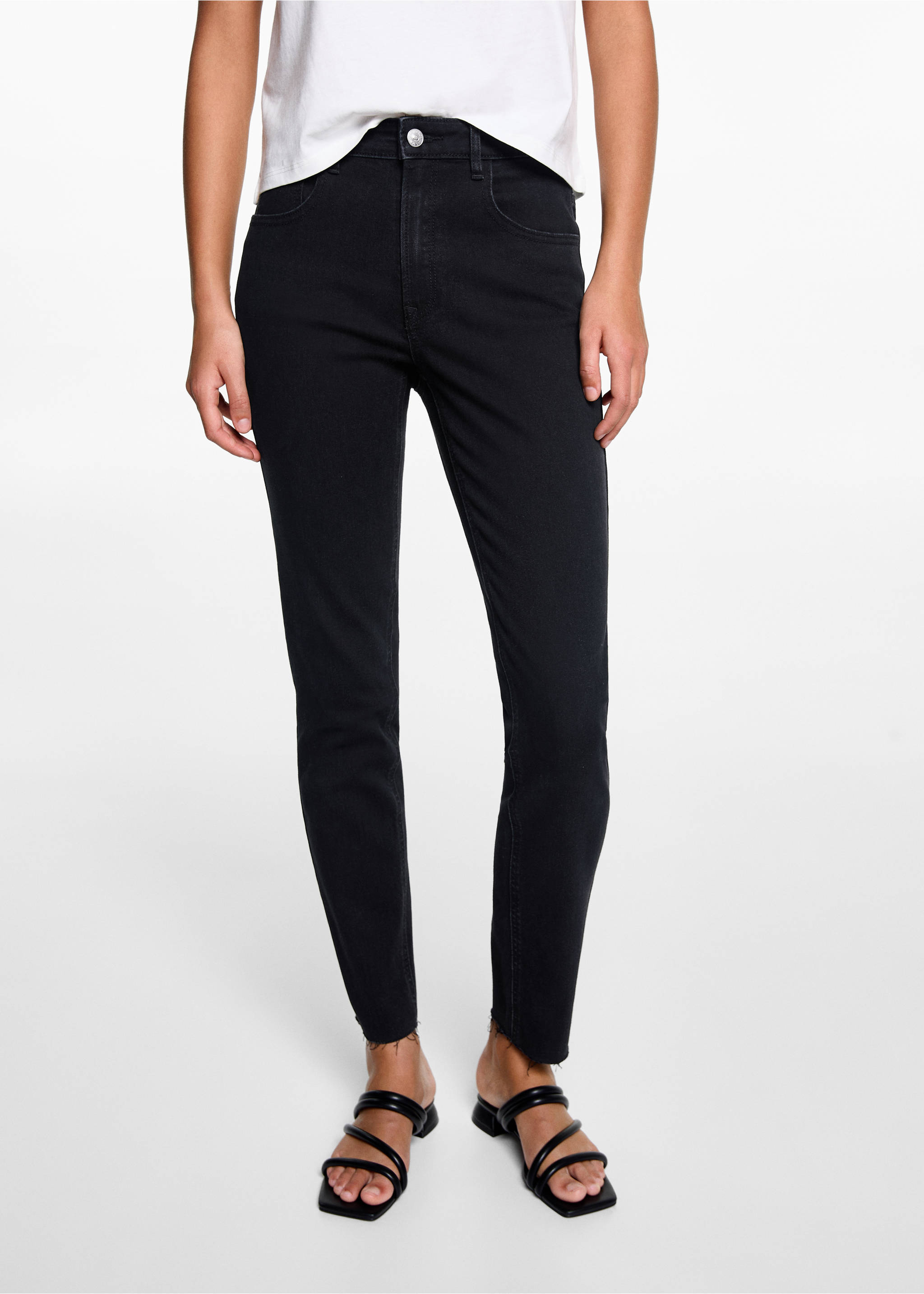 Skinny jeans - Details of the article 6, Black. Ref: 67000678-00.