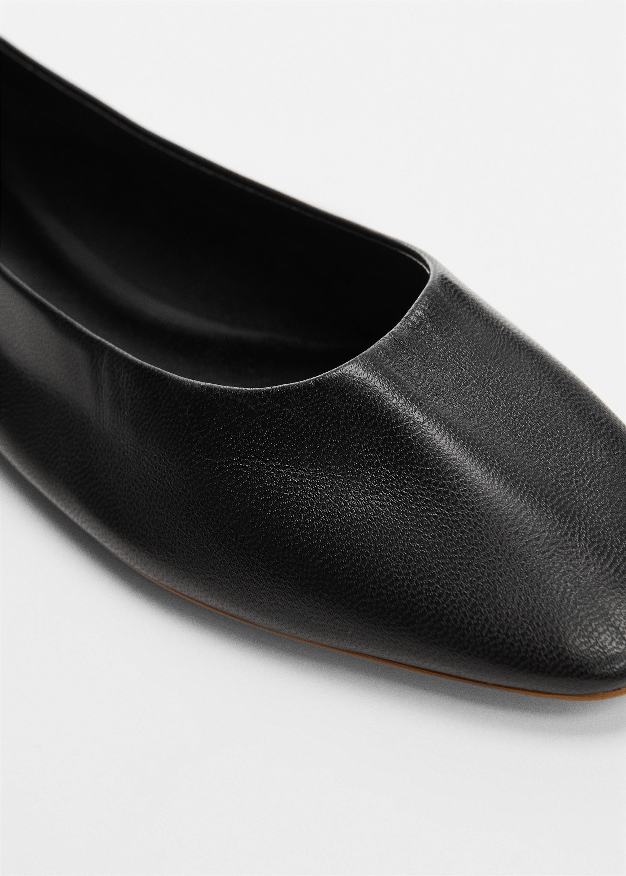 Leather ballet flats - Details of the article 2