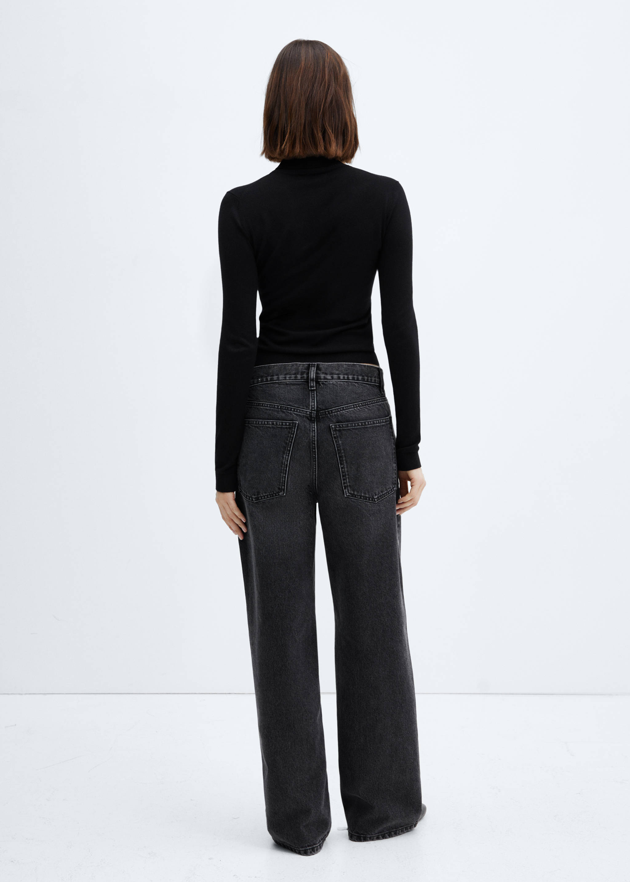 Loose mid-rise wide leg jeans - Reverse of the article