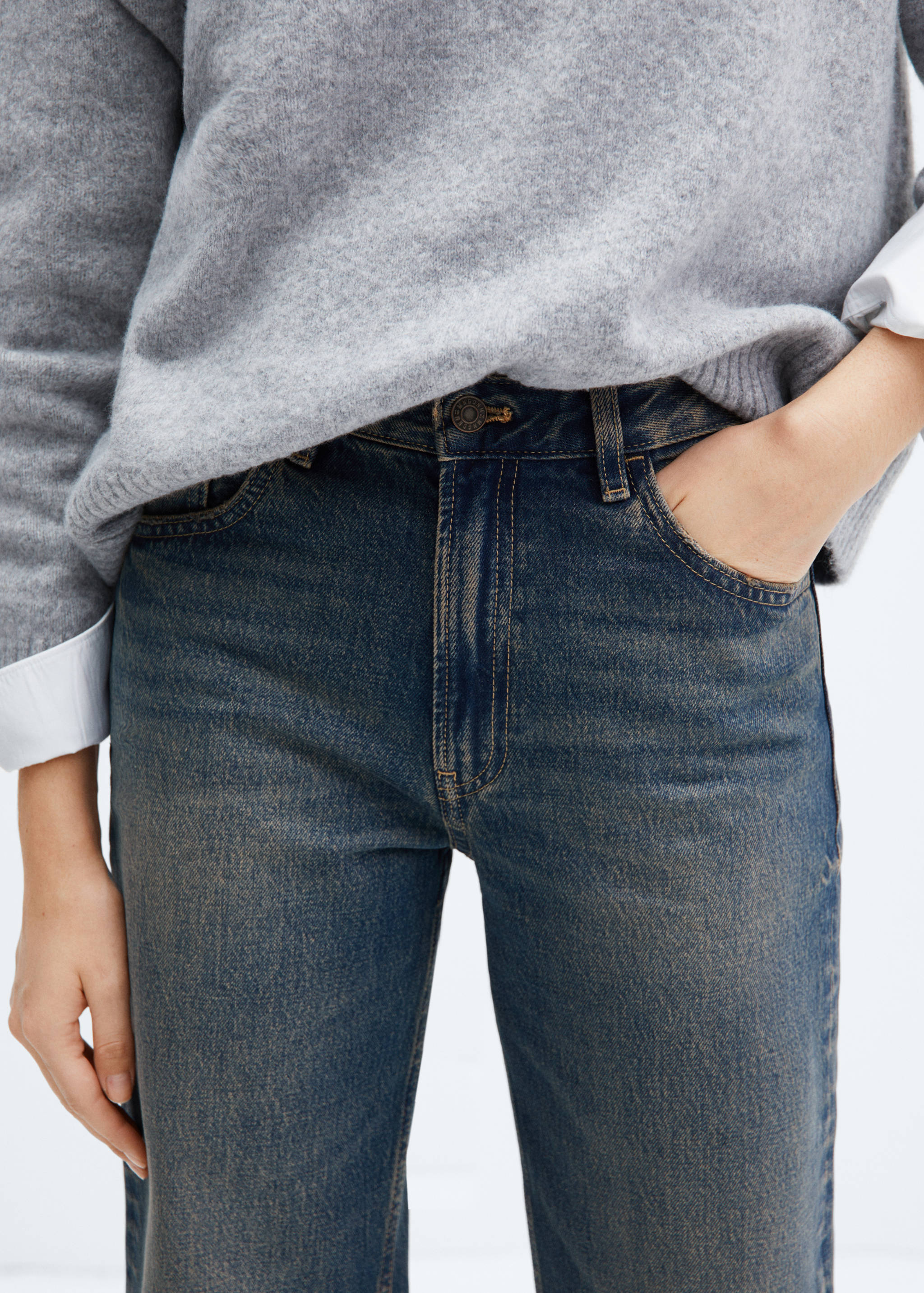 Mid-rise straight jeans - Details of the article 6