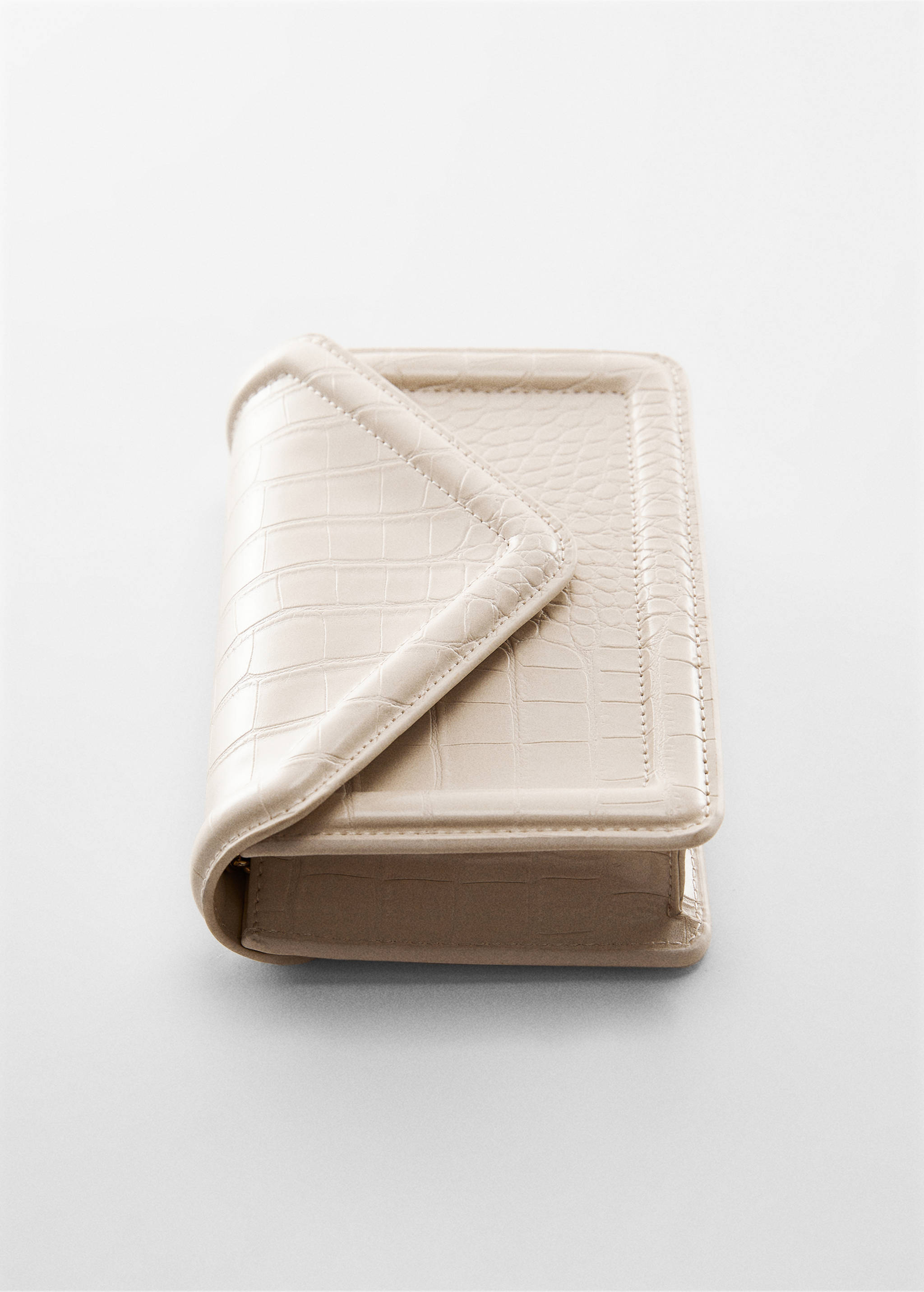 Carteira de aba com corrente - Pormenor do artigo 5