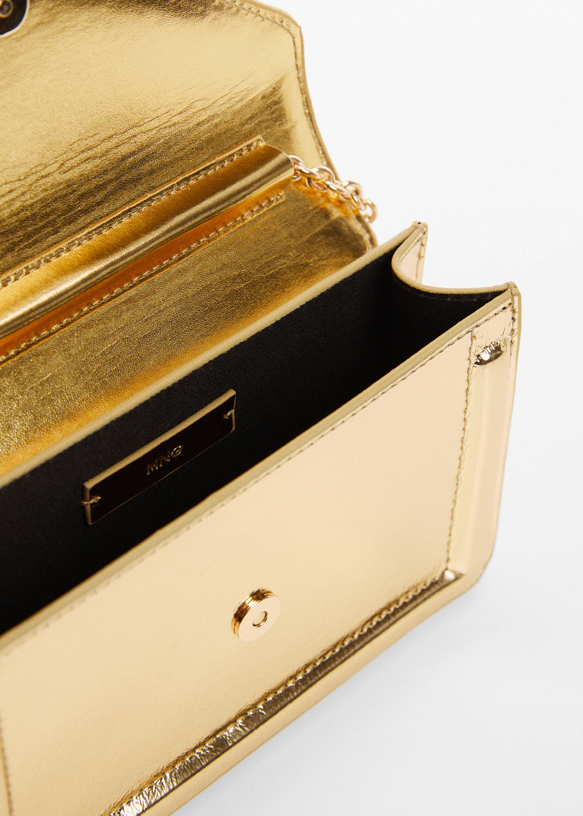 Carteira de aba com corrente - Pormenor do artigo 2