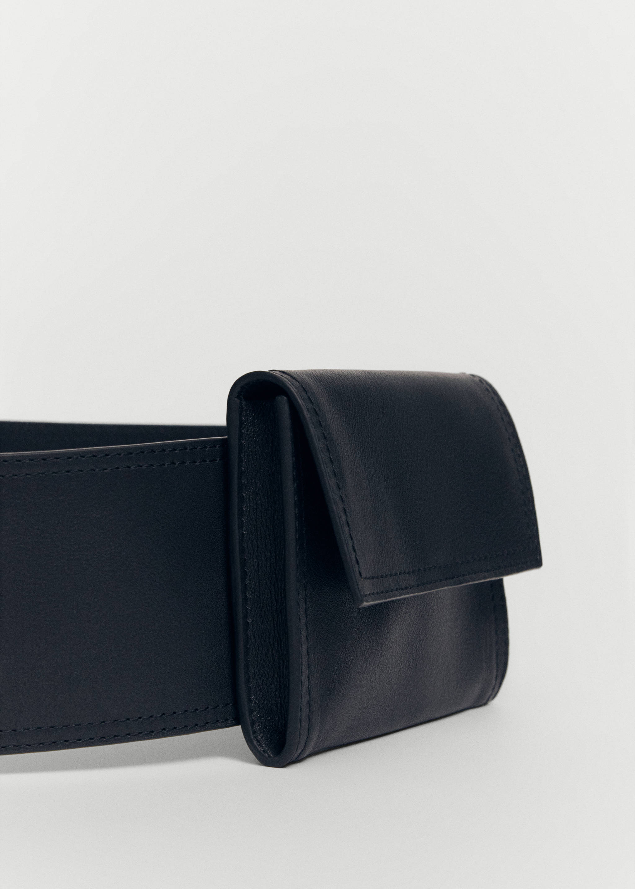 Belted leather money belt - Details of the article 1