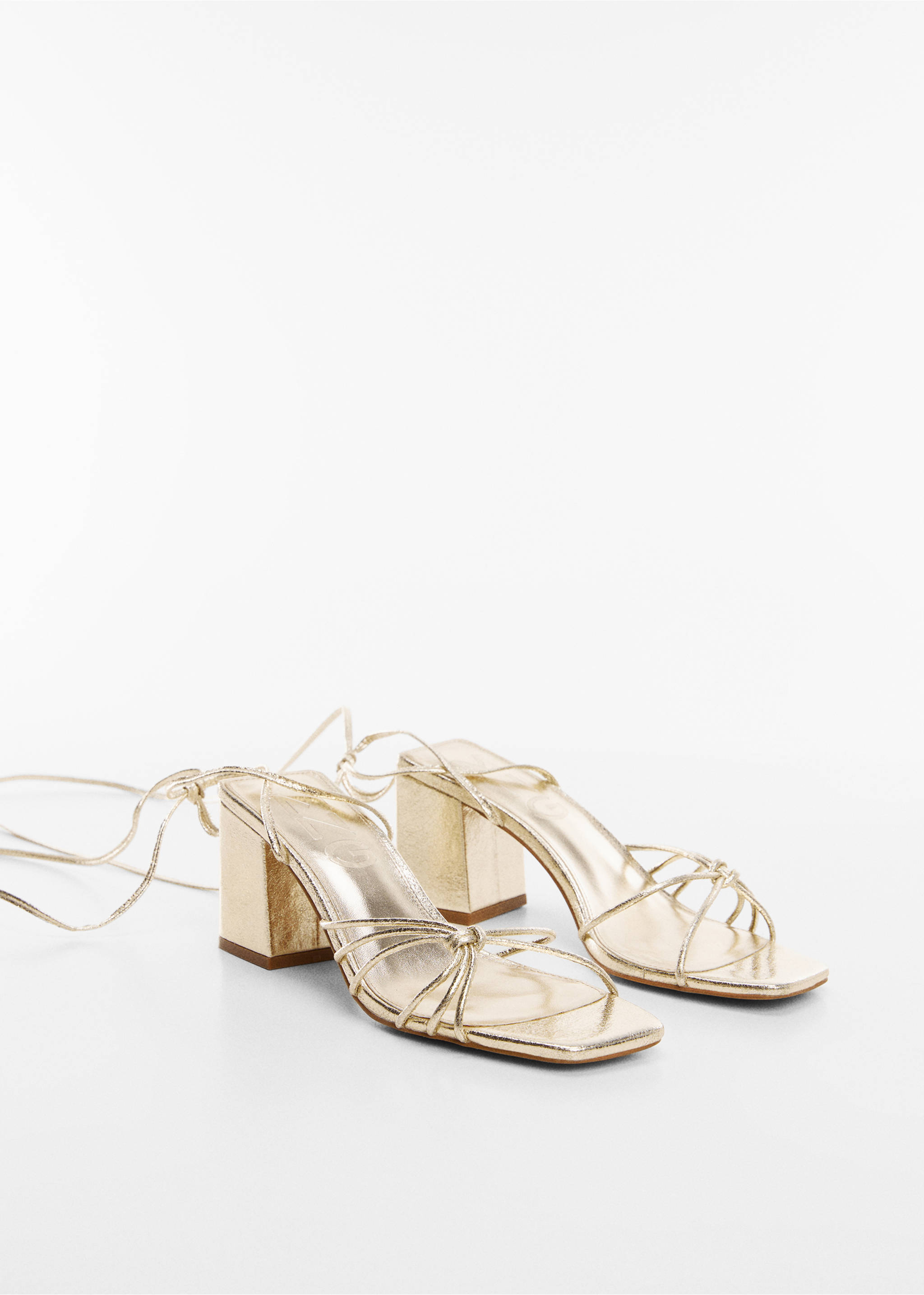 Metallic strappy heeled sandal - Medium plane, Gold. Ref: 67005148-00.