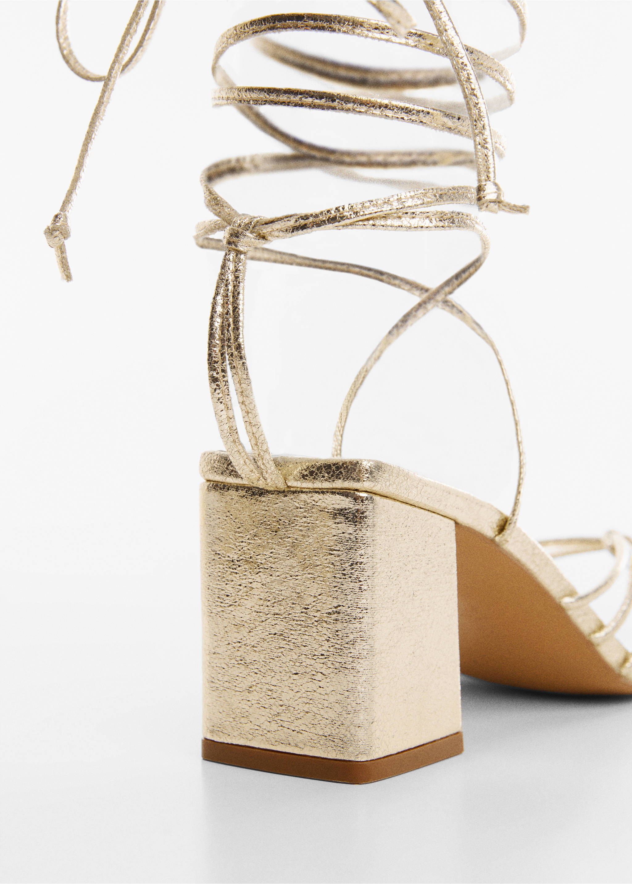 Metallic strappy heeled sandal - Details of the article 2, Gold. Ref: 67005148-00.