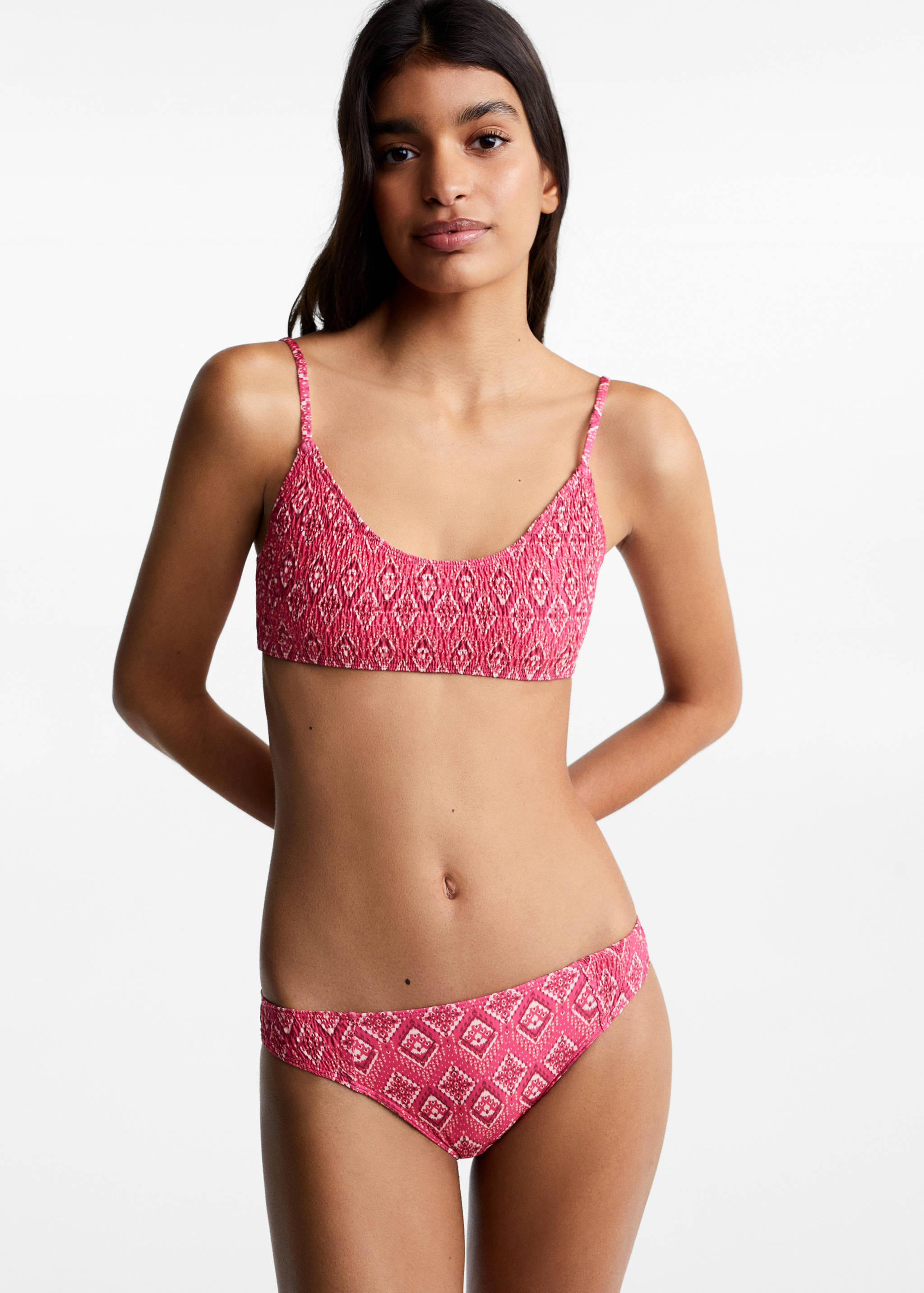 Gemusterter Bikini mit Raffdetails - Mittlere Ansicht