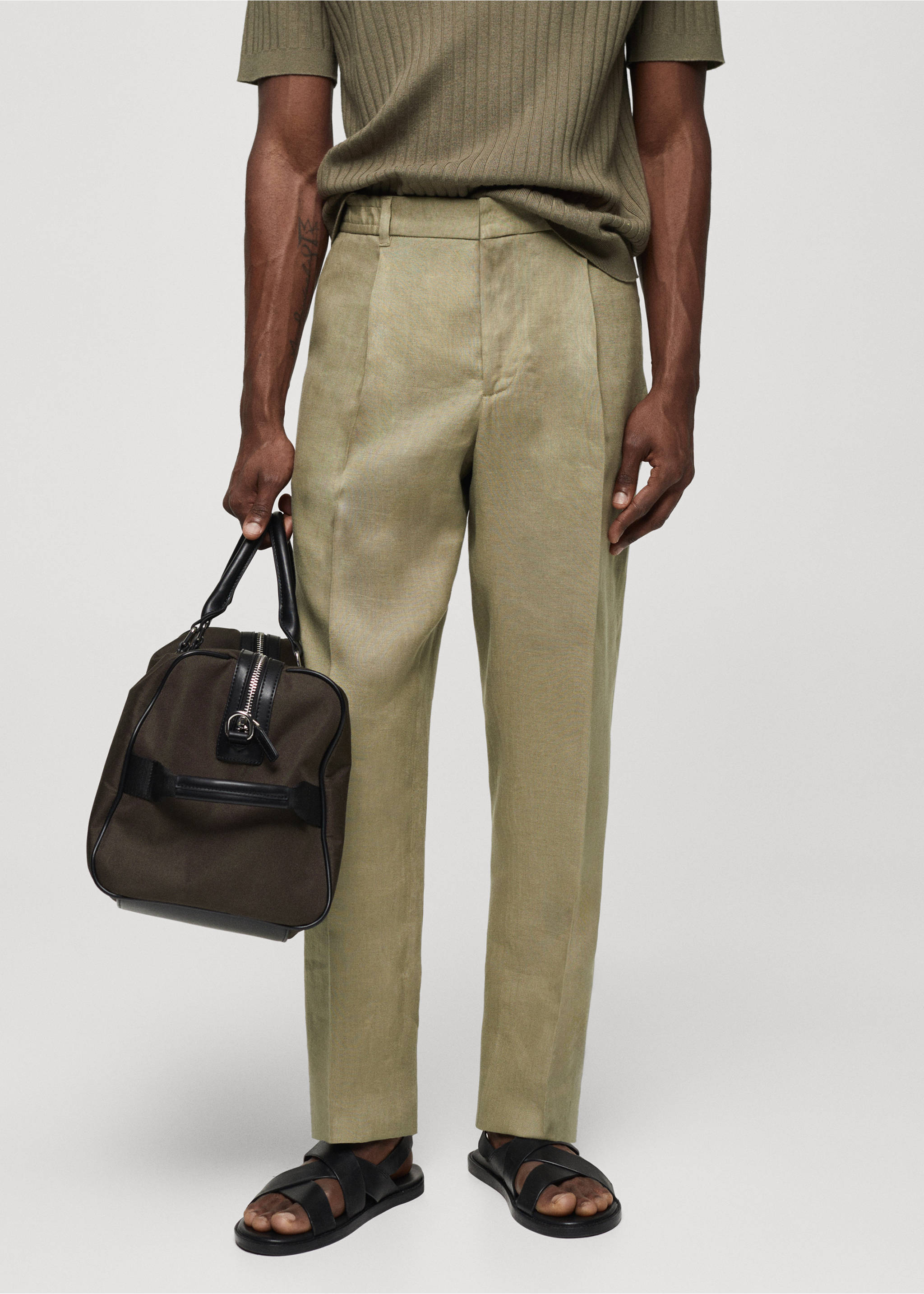 100% linen regular-fit trousers - Medium plane, Khaki. Ref: 67006060-00.