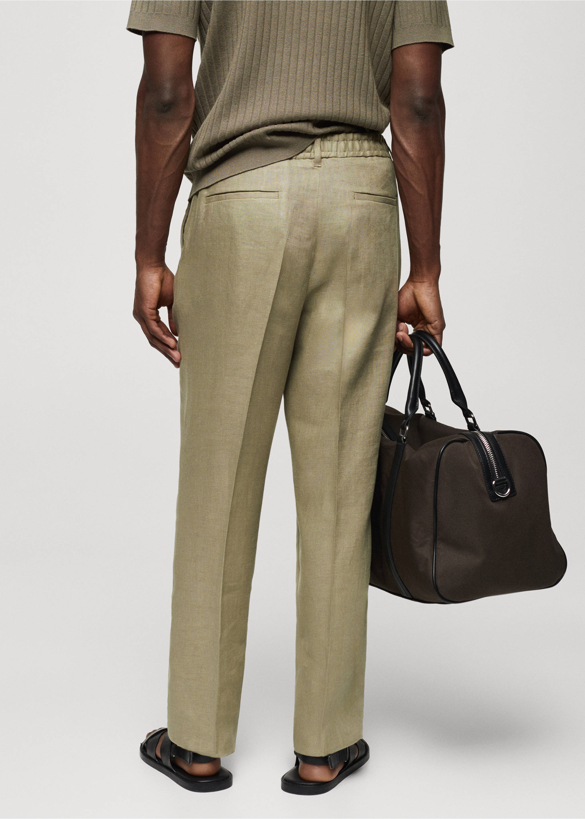 100% linen regular-fit trousers - Reverse of the article, Khaki. Ref: 67006060-00.